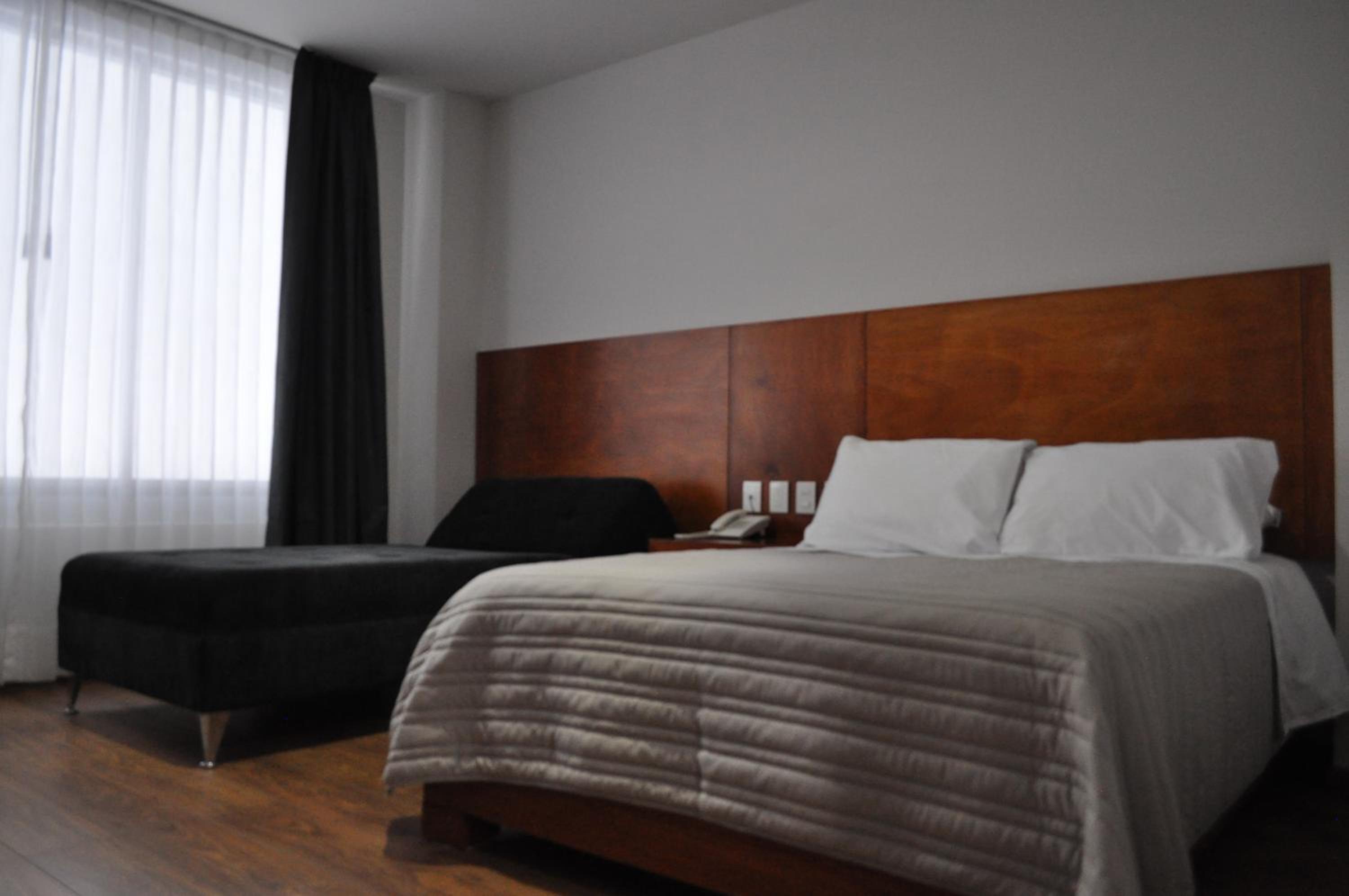 Deluxe Single Room photo 3