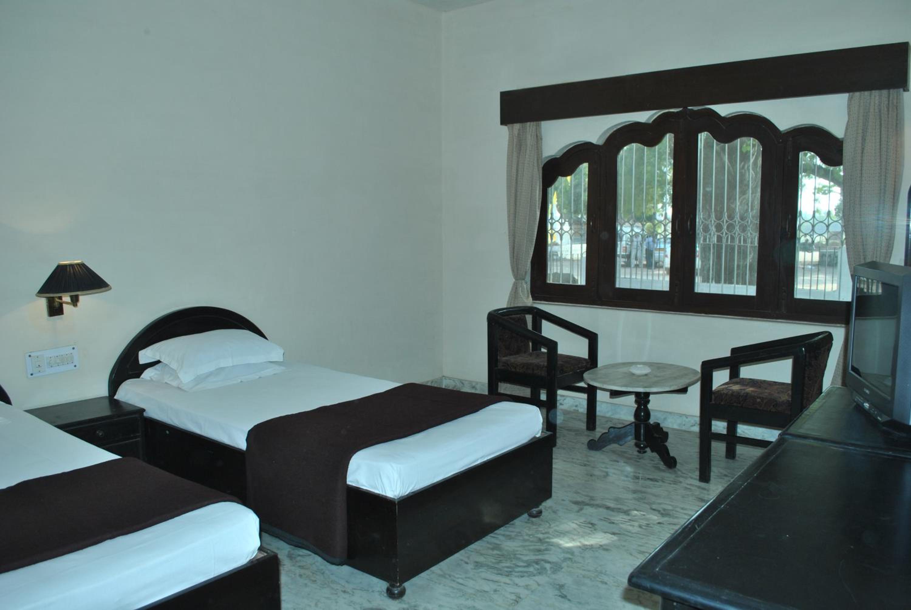 Standard Double Room With Fan photo 1