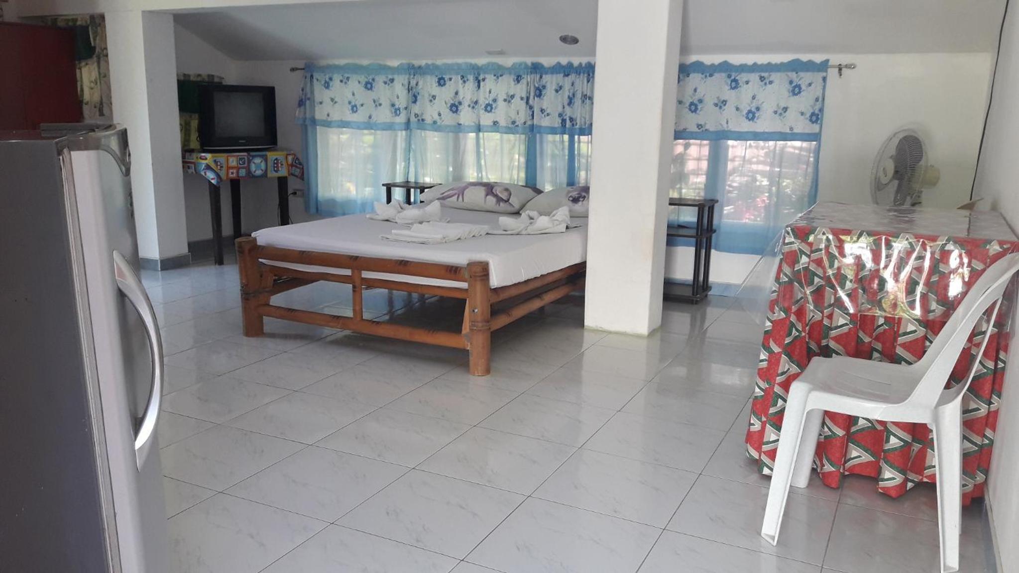 Studio with Sea View 1 - Photo 1