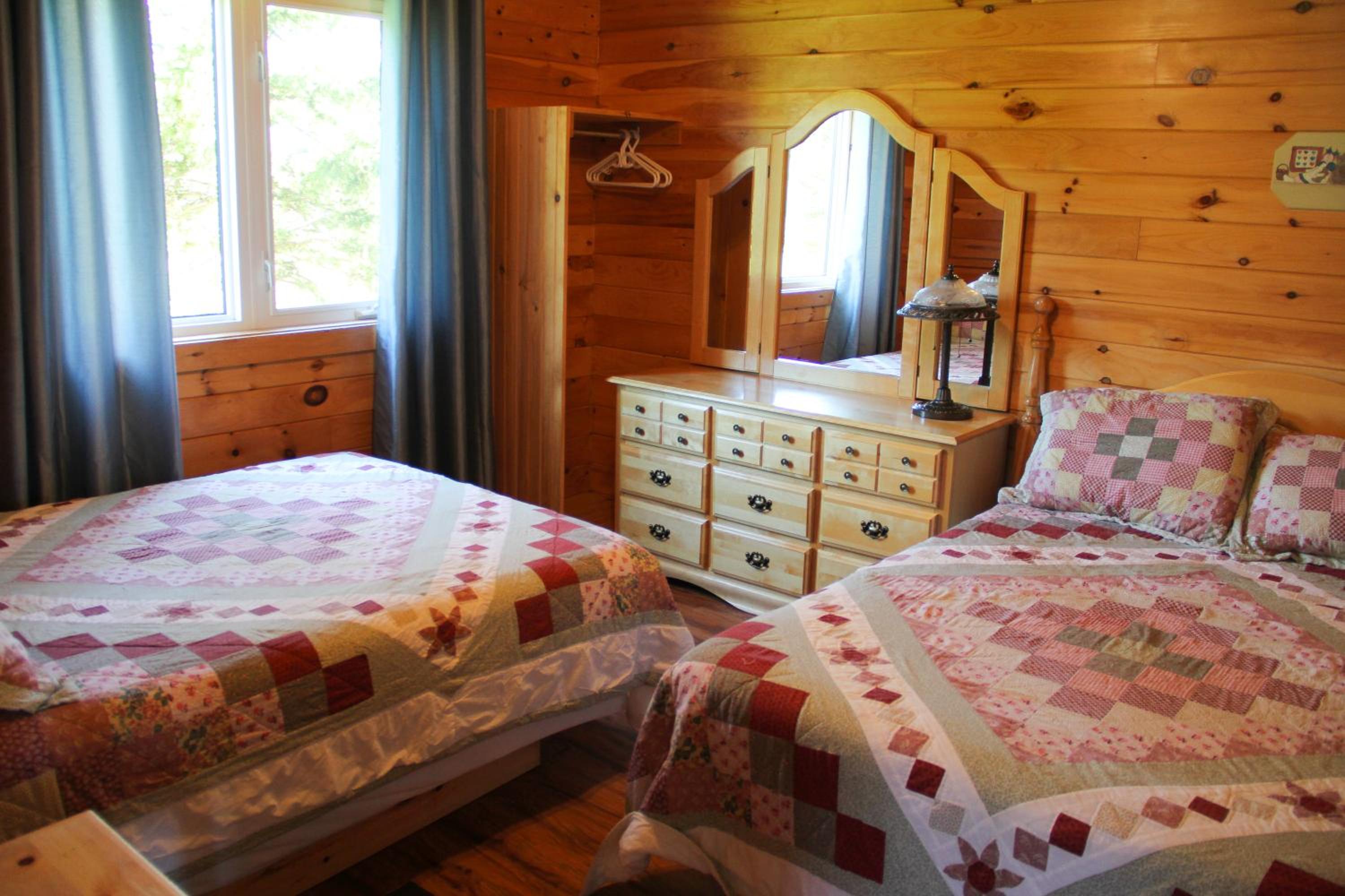 Executive Two-Bedroom Cottage photo 2