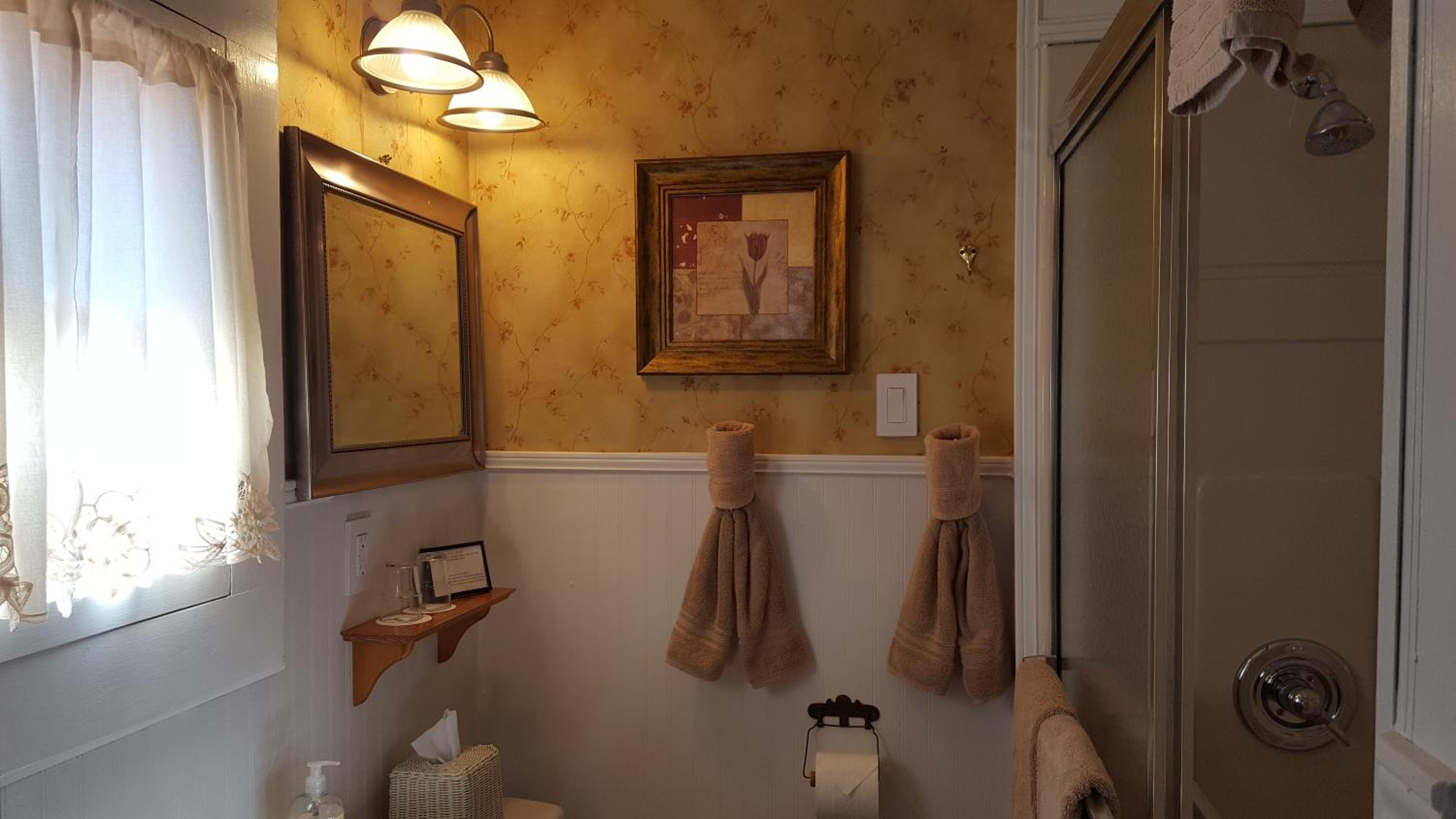 Deluxe King Room photo 3