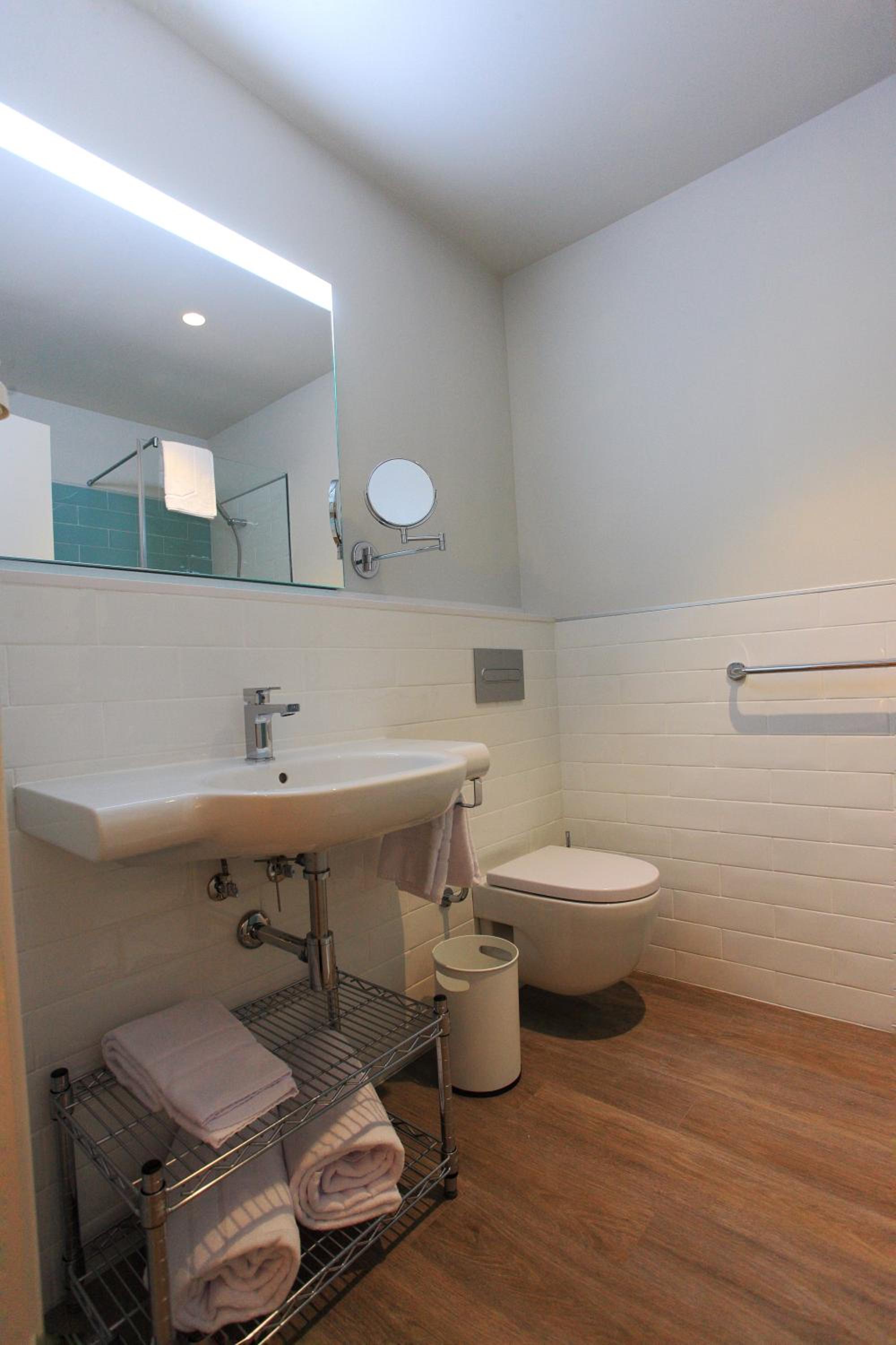 Standard Double Room with Courtyard View photo 3