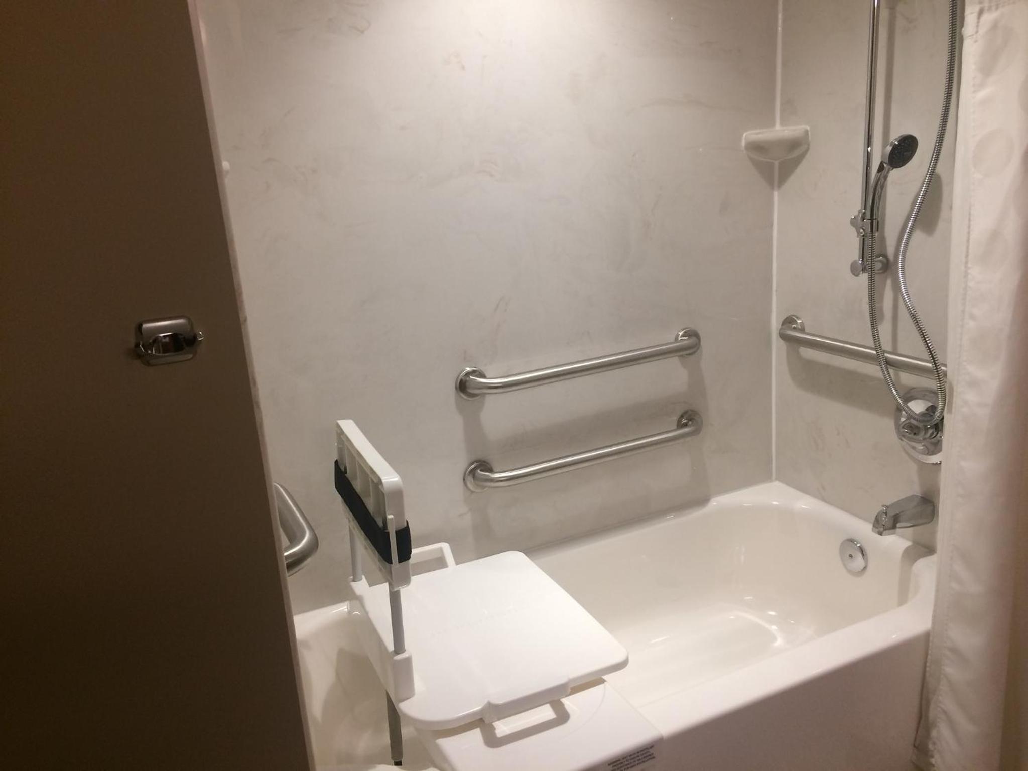 King Room - Disability Access/Non-Smoking - Photo 2