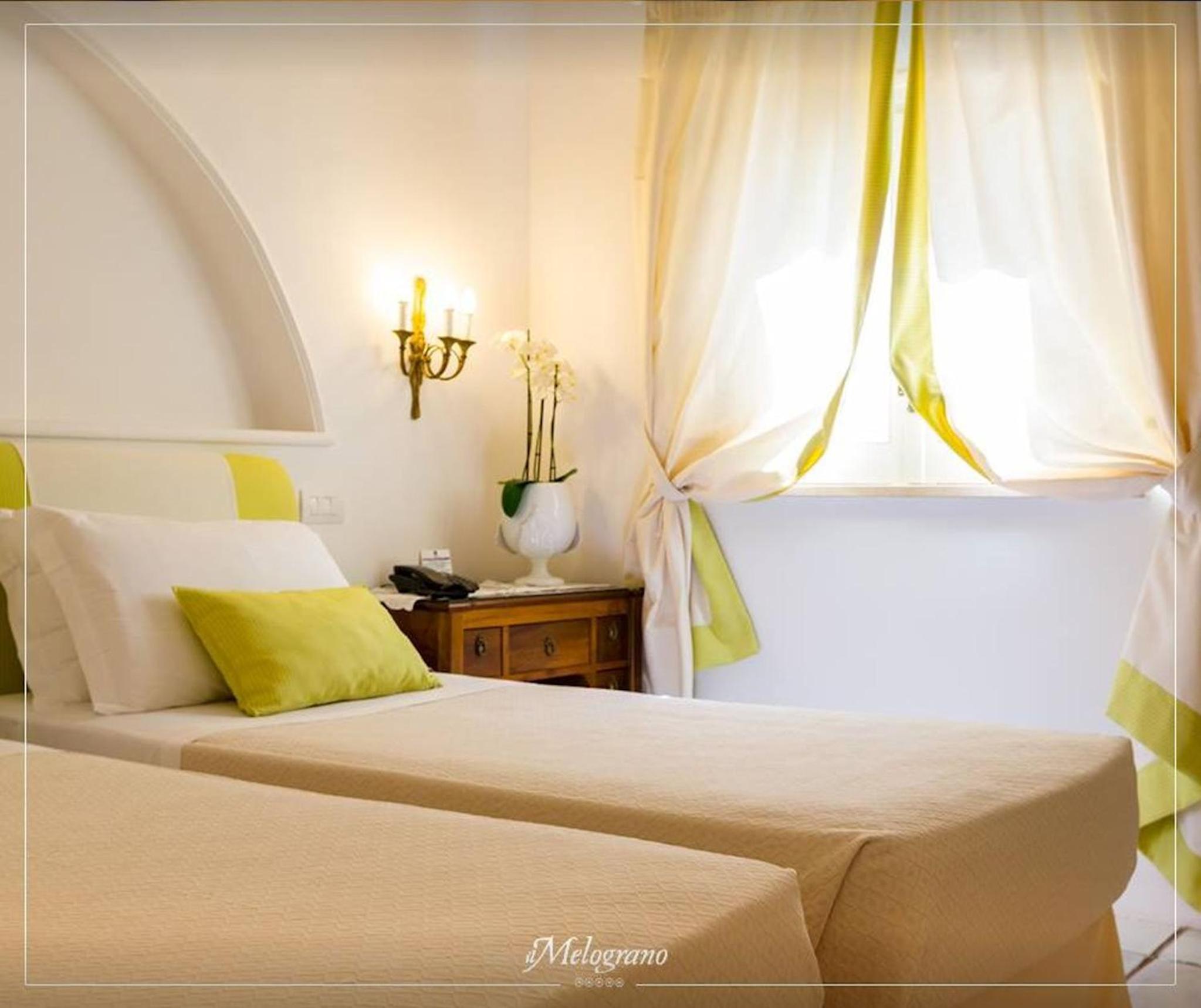Deluxe Double or Twin Room photo 2