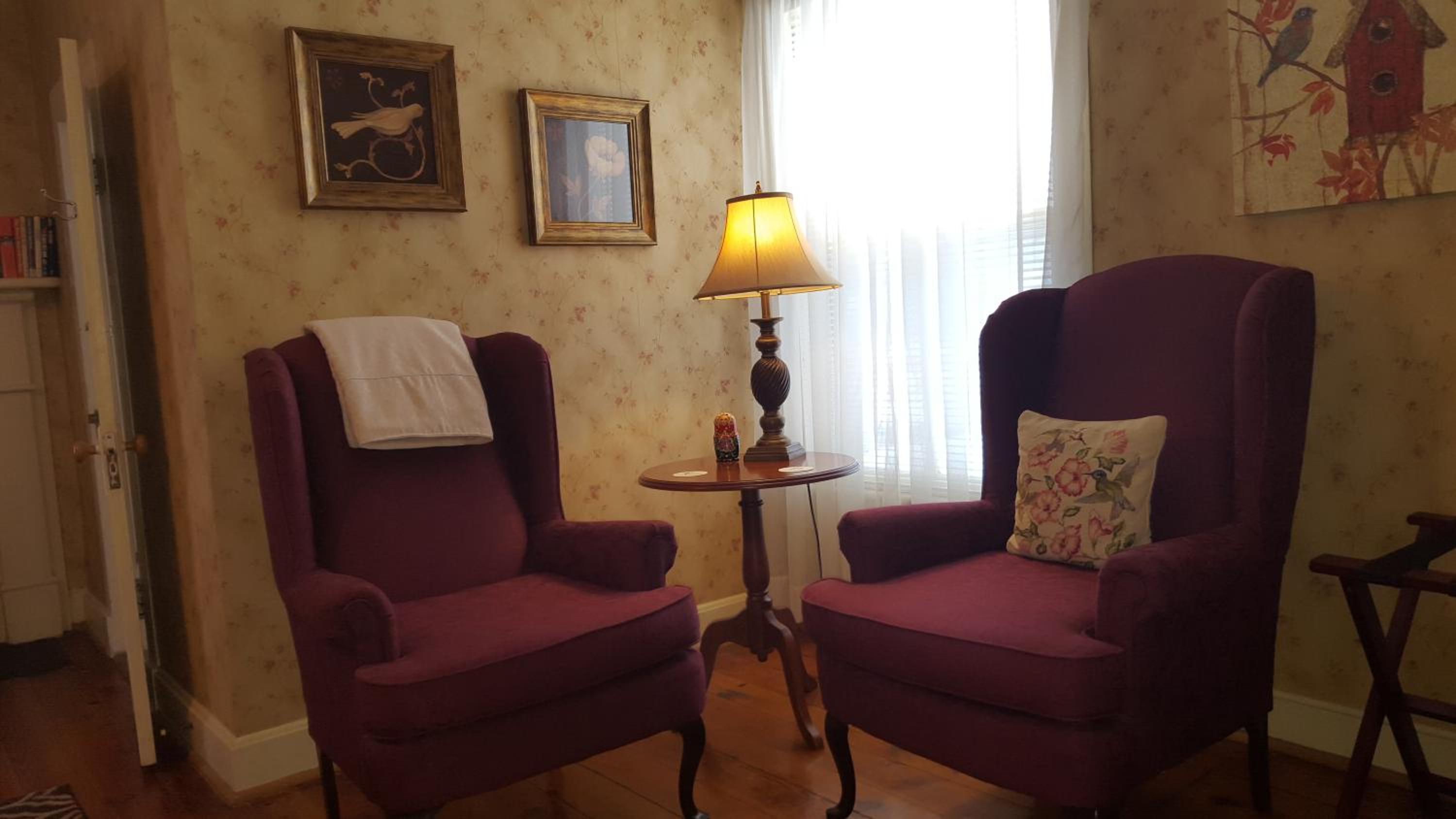 Deluxe King Room photo 2