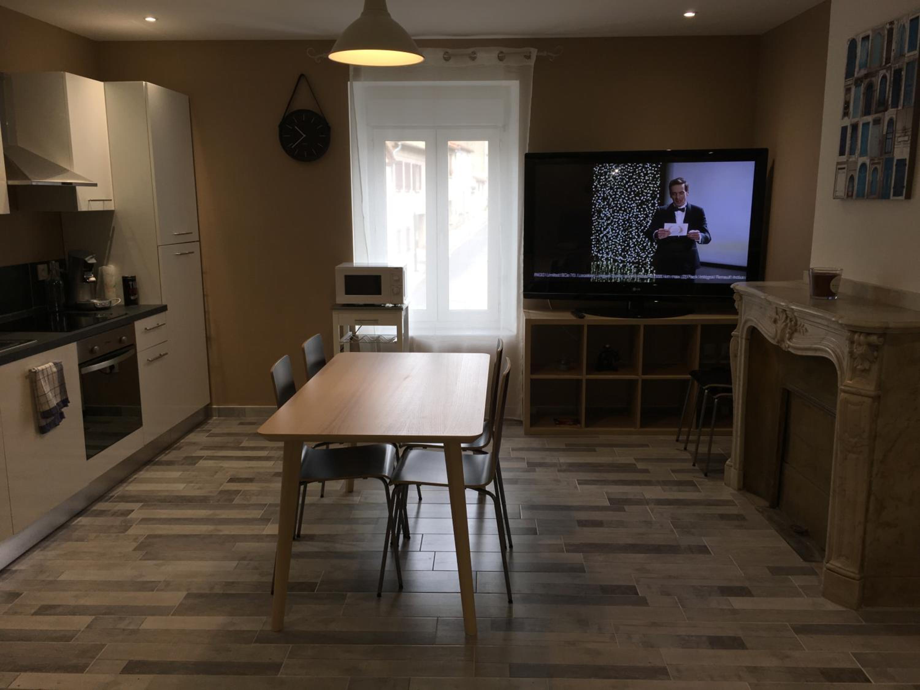 Apartment - Photo 1