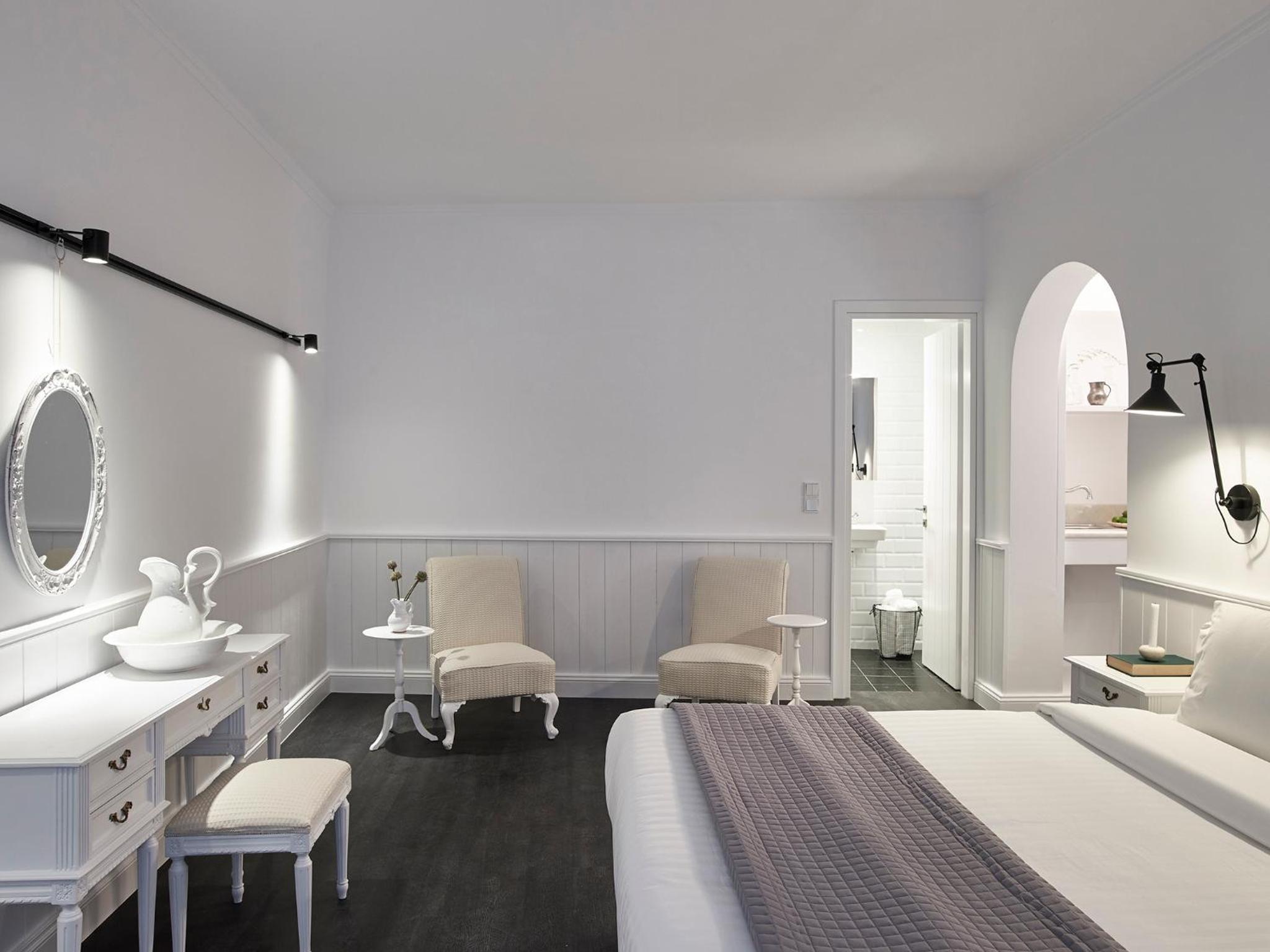 Deluxe Double Room - Oia Castle