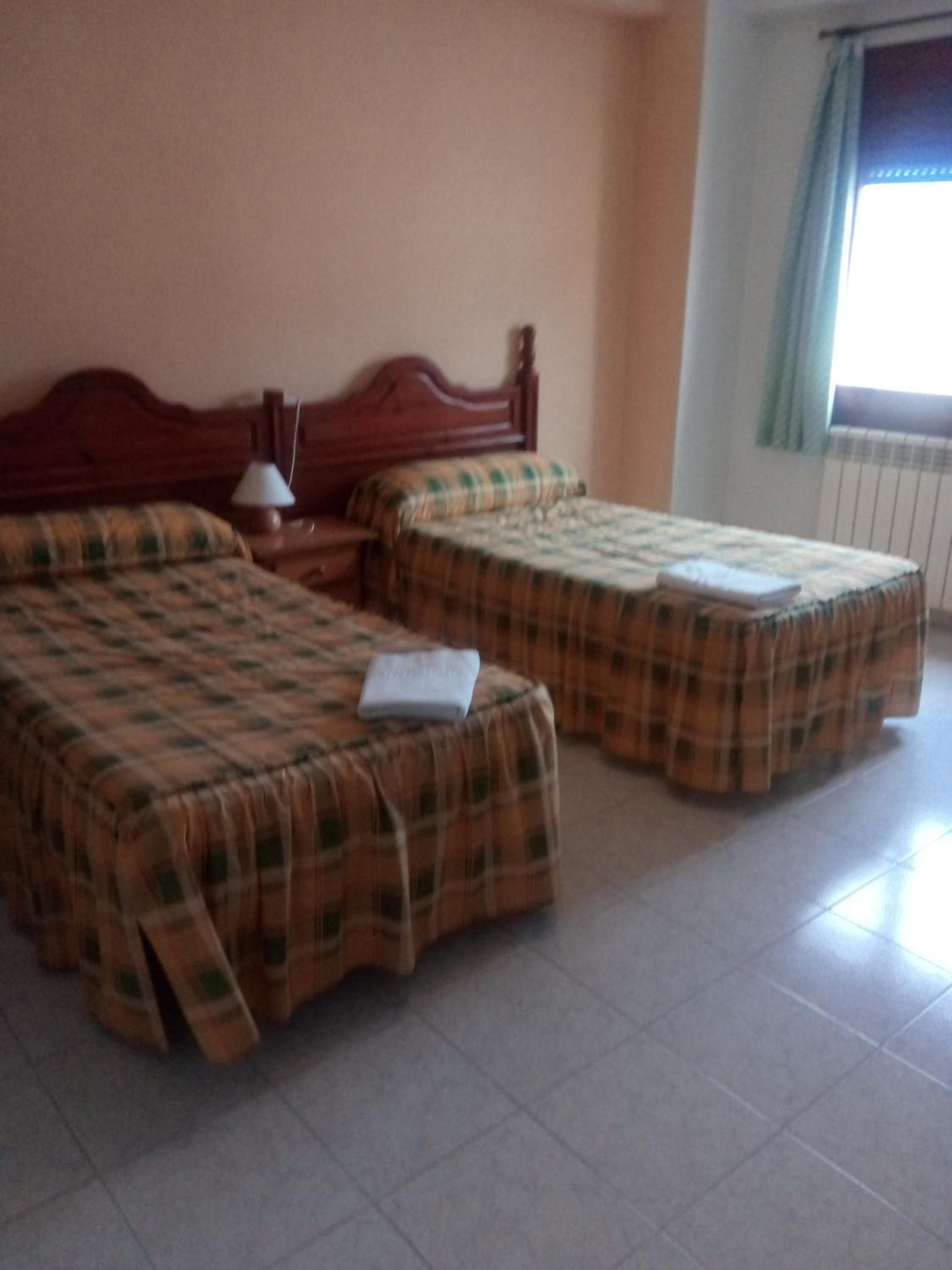 Twin Room - Photo 4