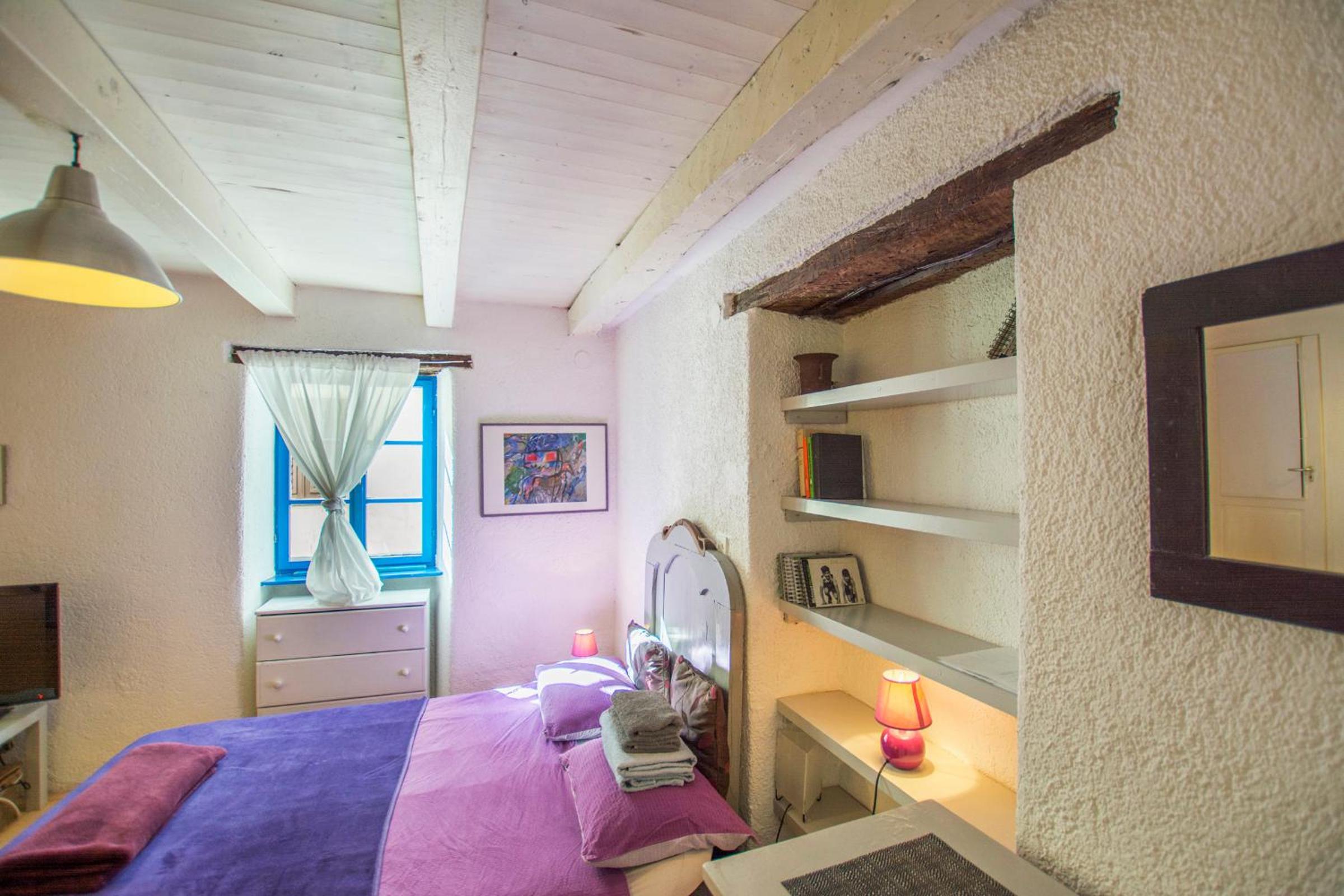Studio Apartment II - Photo 4