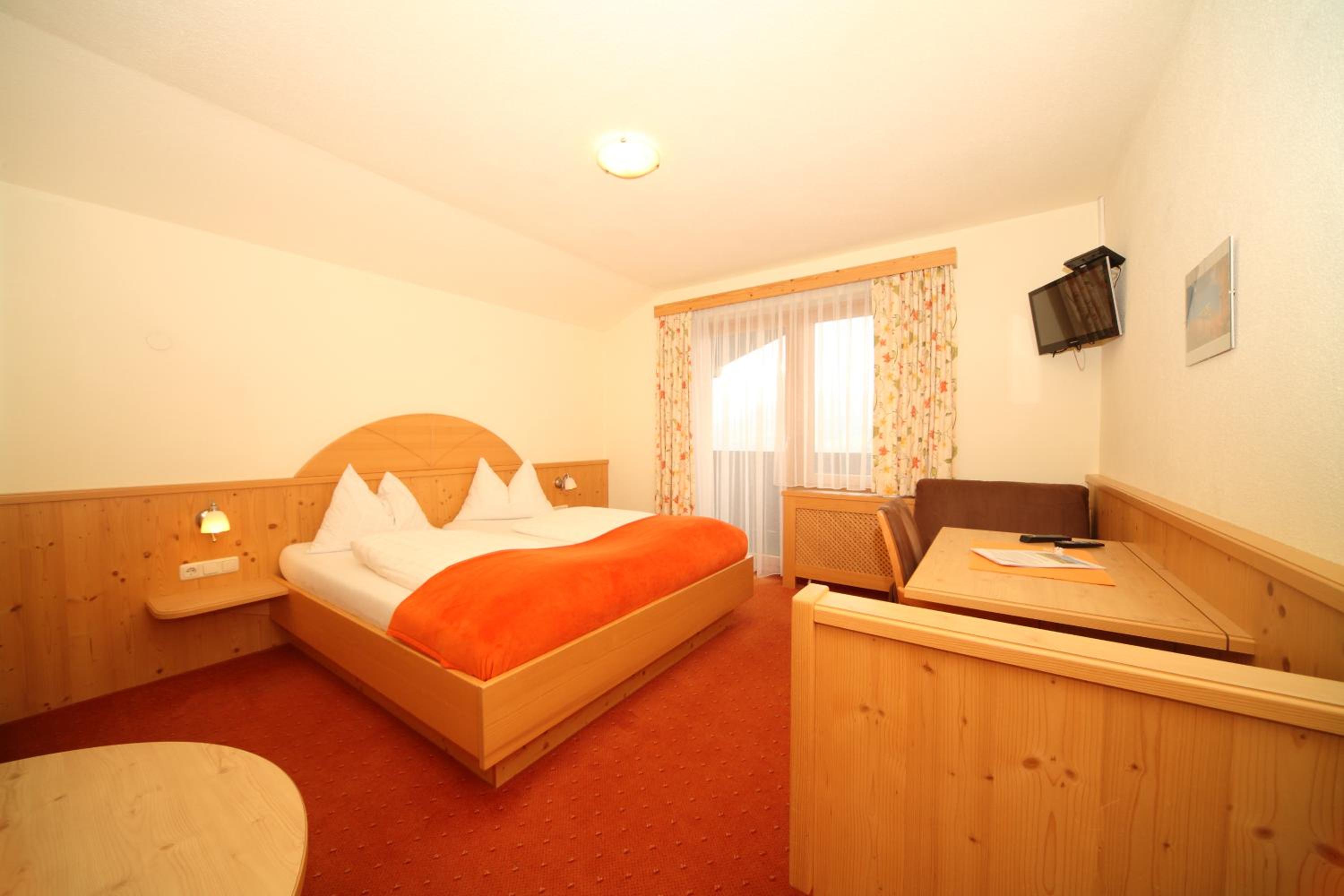 Double Room with Mountain View photo 1