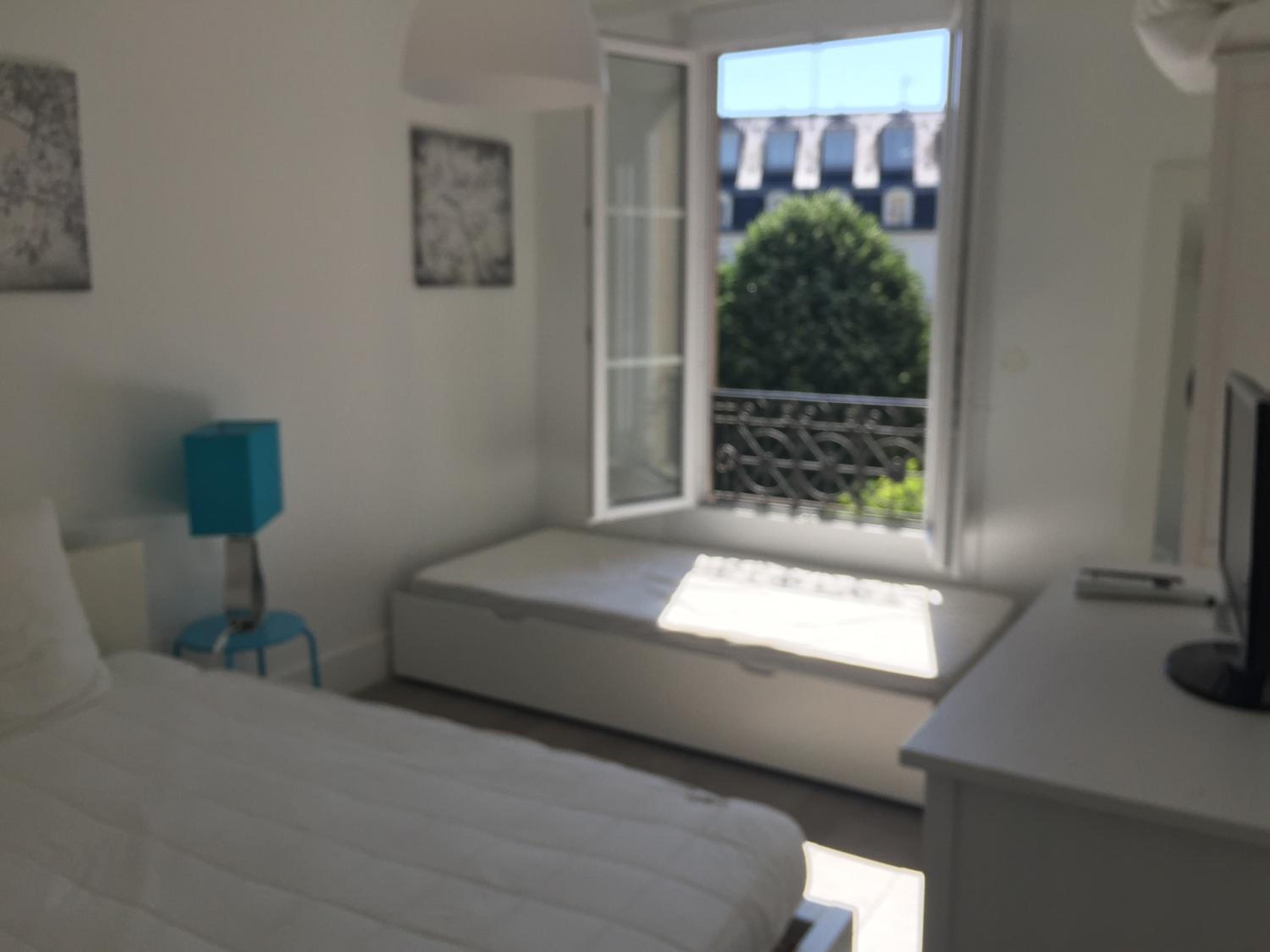 Apartment with Garden View - Photo 28