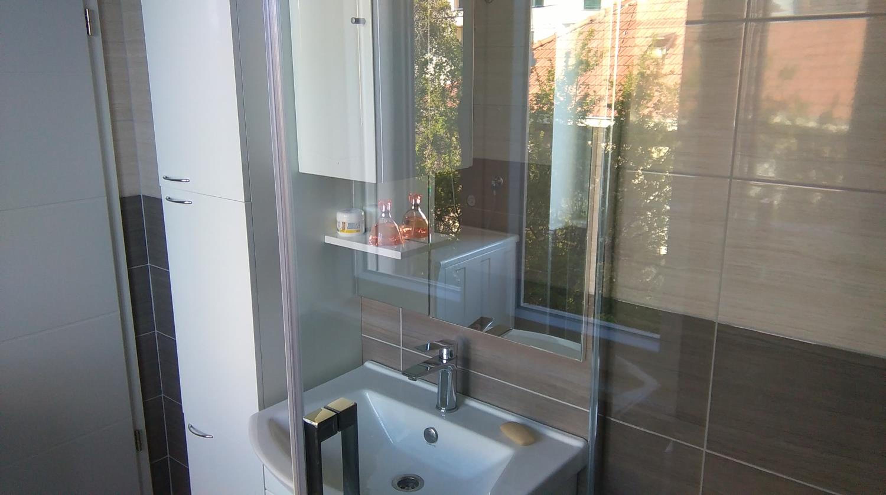 One-Bedroom Apartment with Balcony