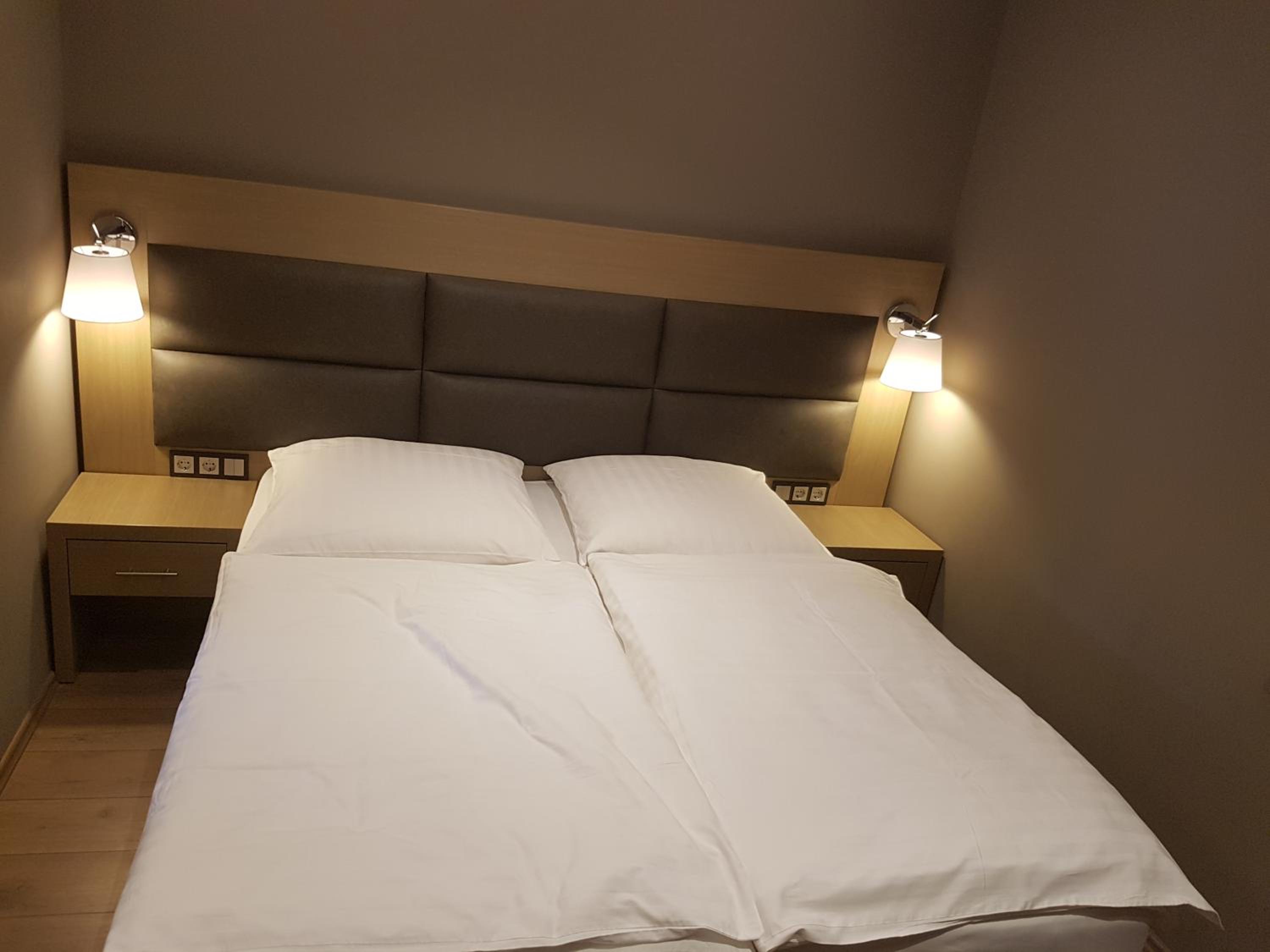 Standard Double Room - Photo 1