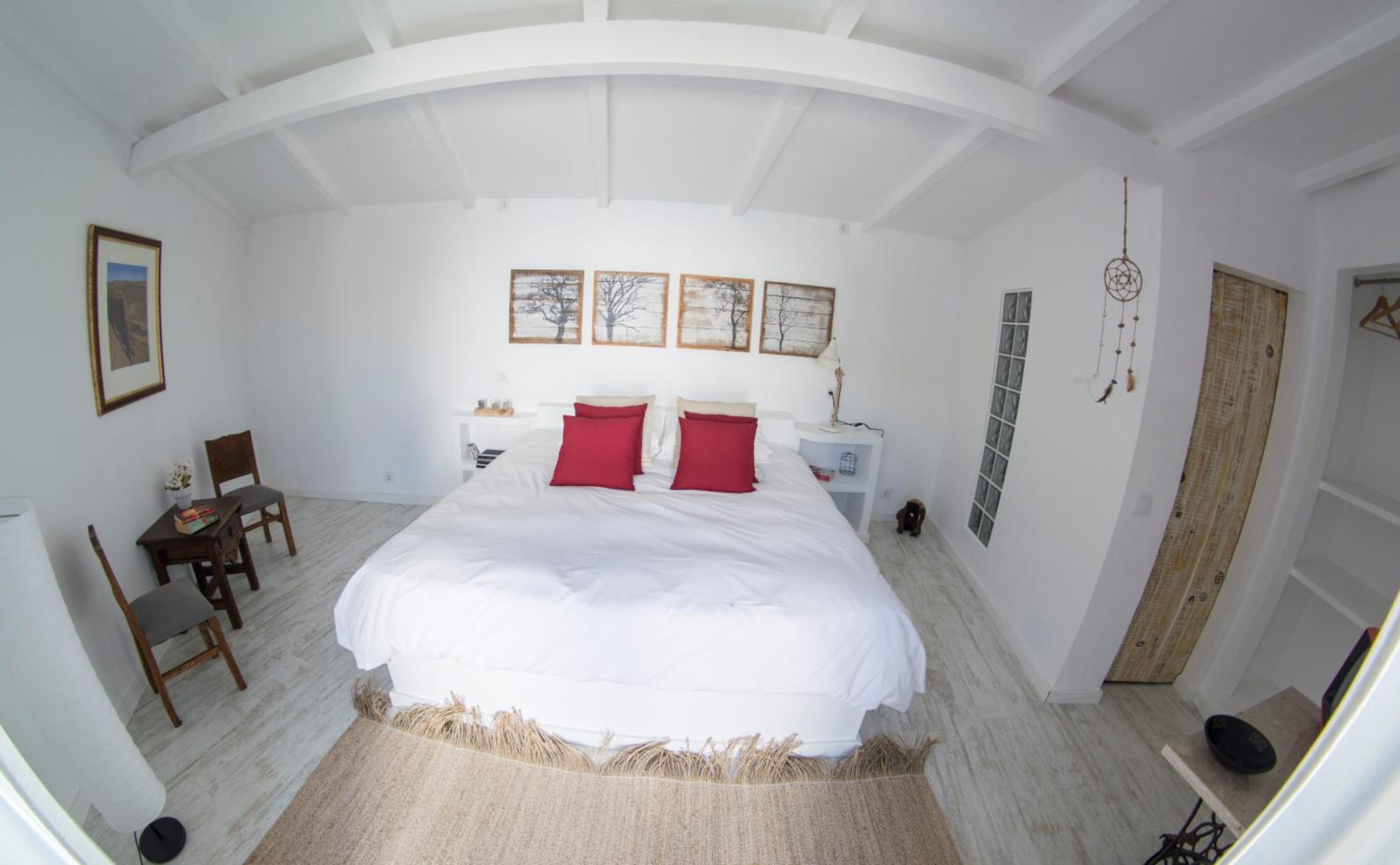Double Room - Photo 6