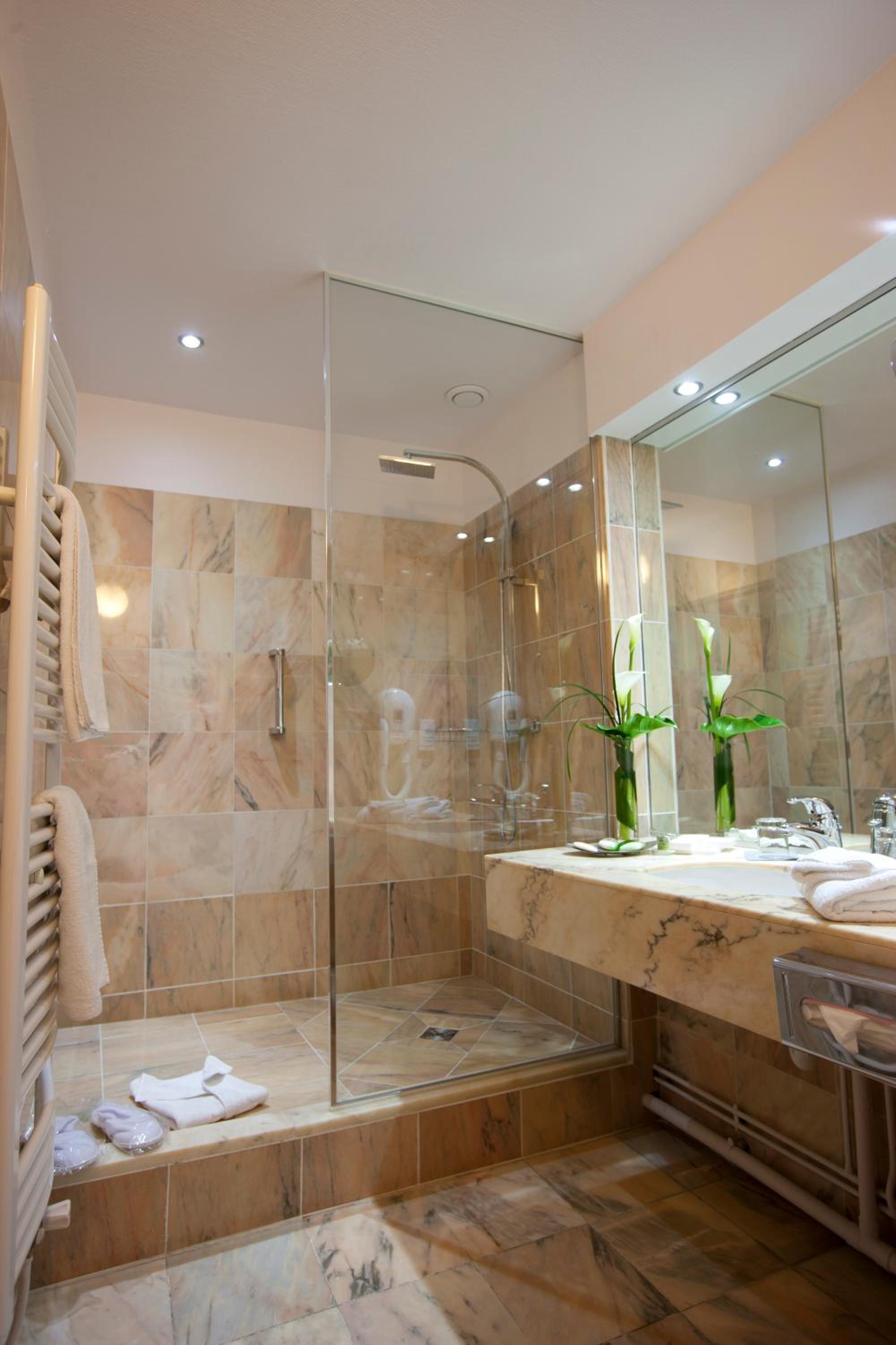 Comfort Suite - Photo 3