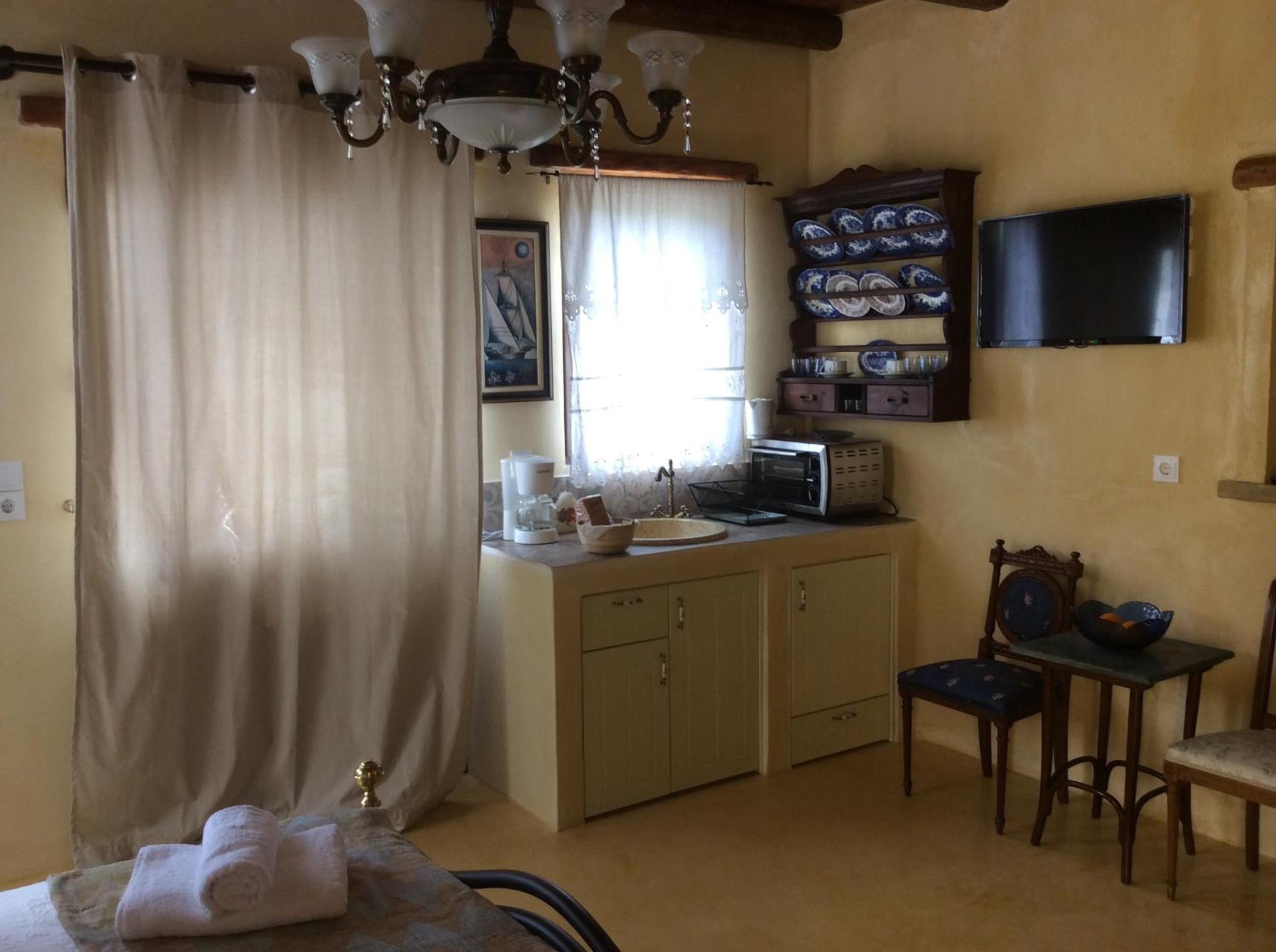 One-Bedroom Apartment with Sea View - Photo 11