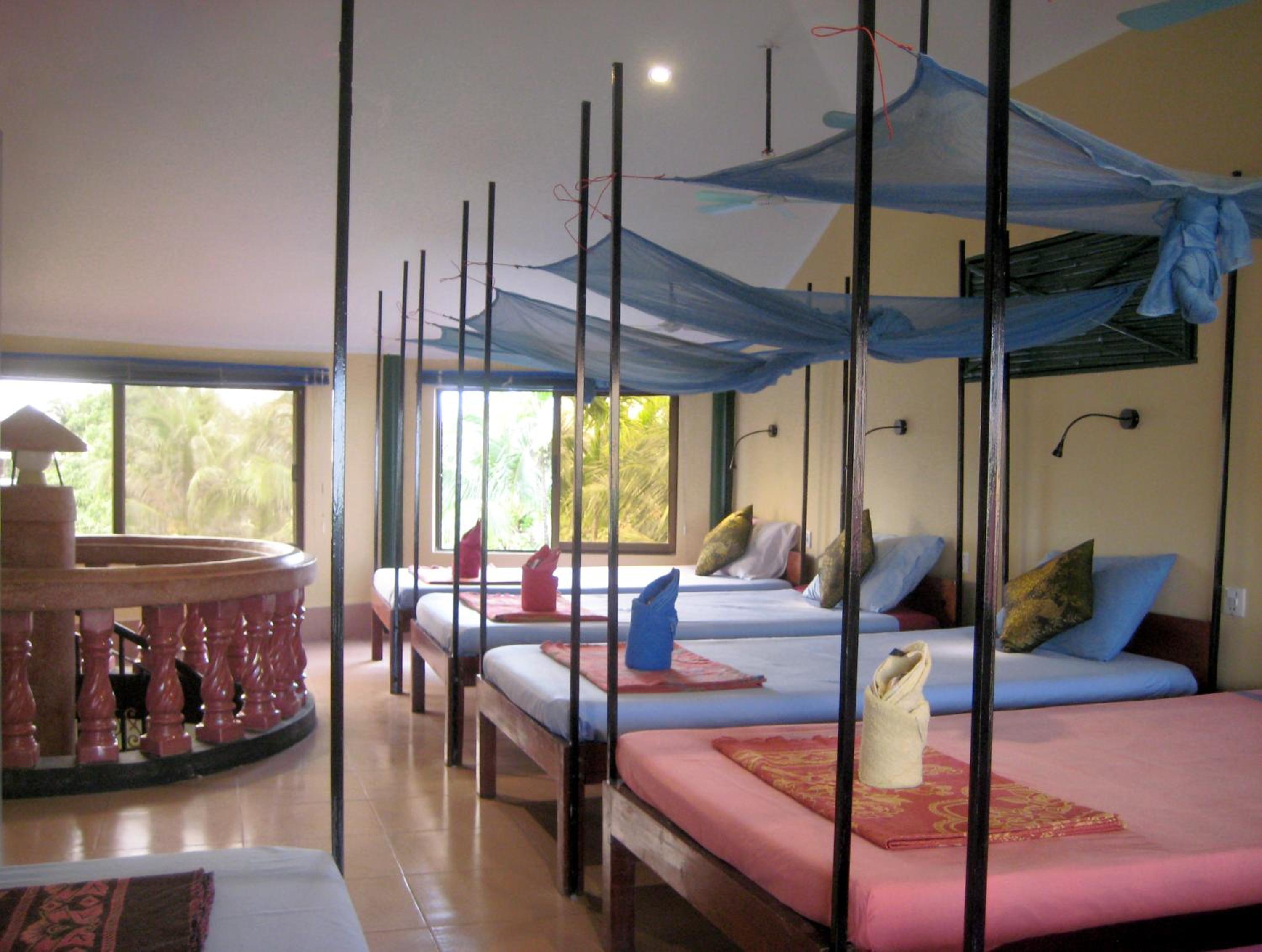 Single Bed in Mixed Dormitory Room photo 1