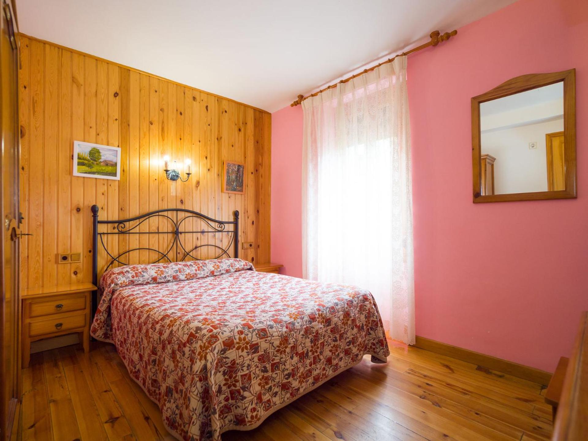 Queen Room photo 3