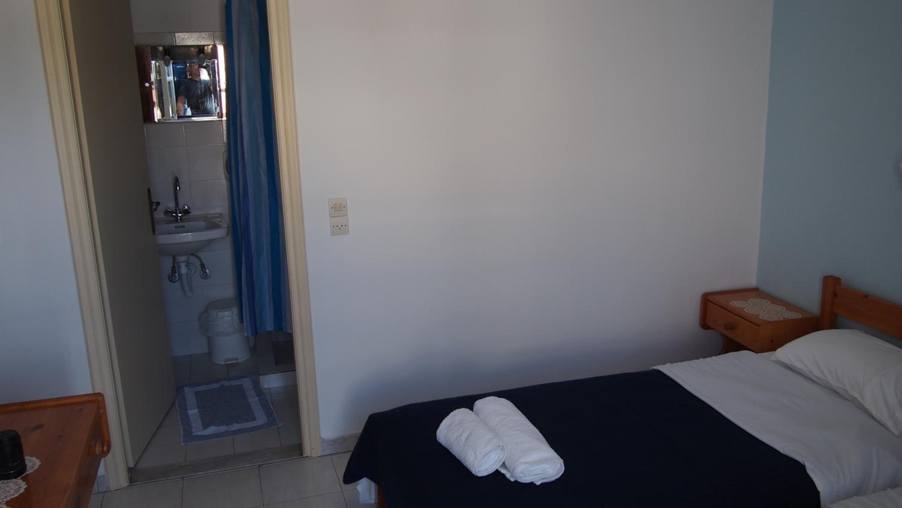 Studio (2 Adults) - Photo 9