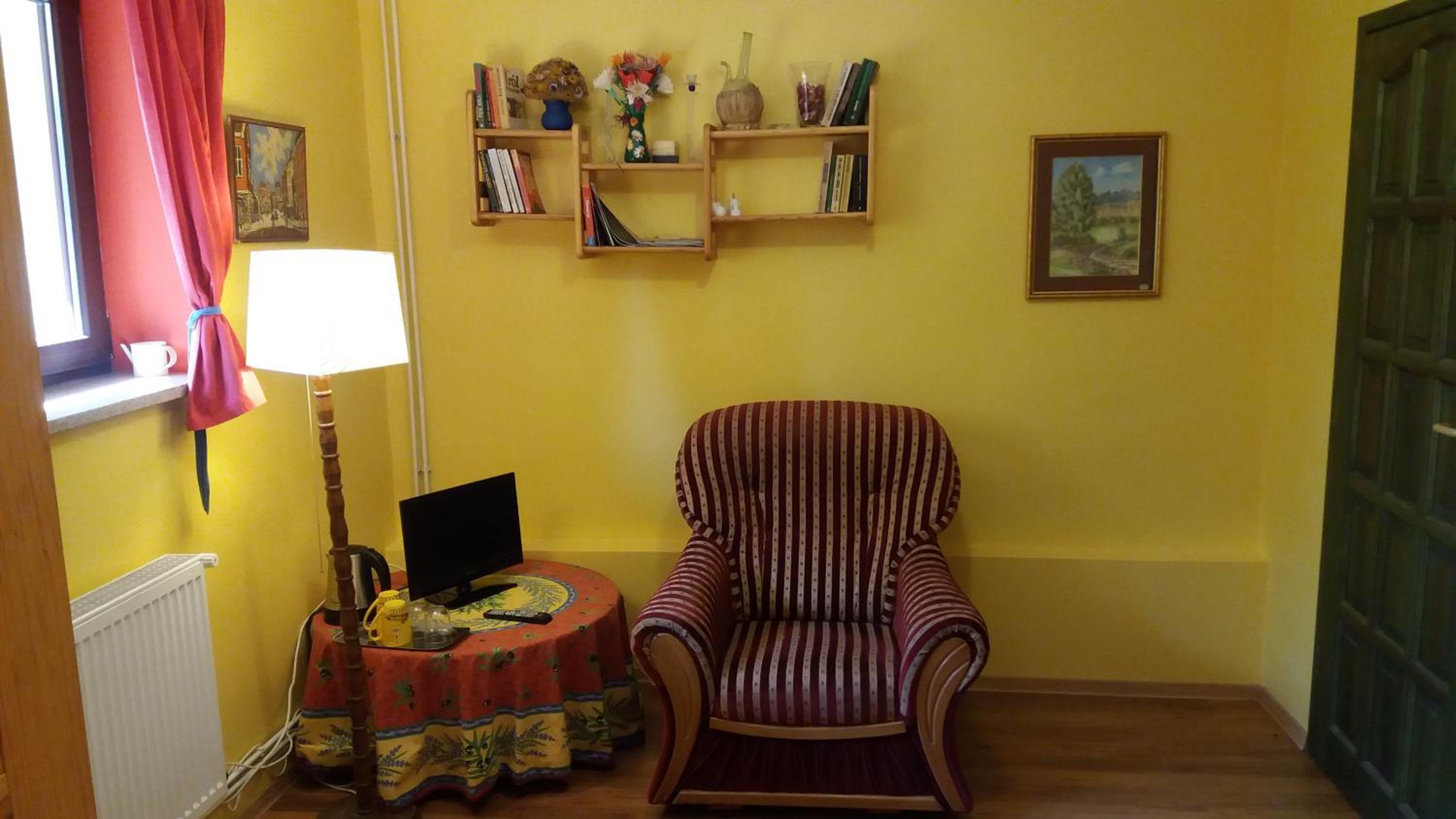 Budget Double Room photo 3