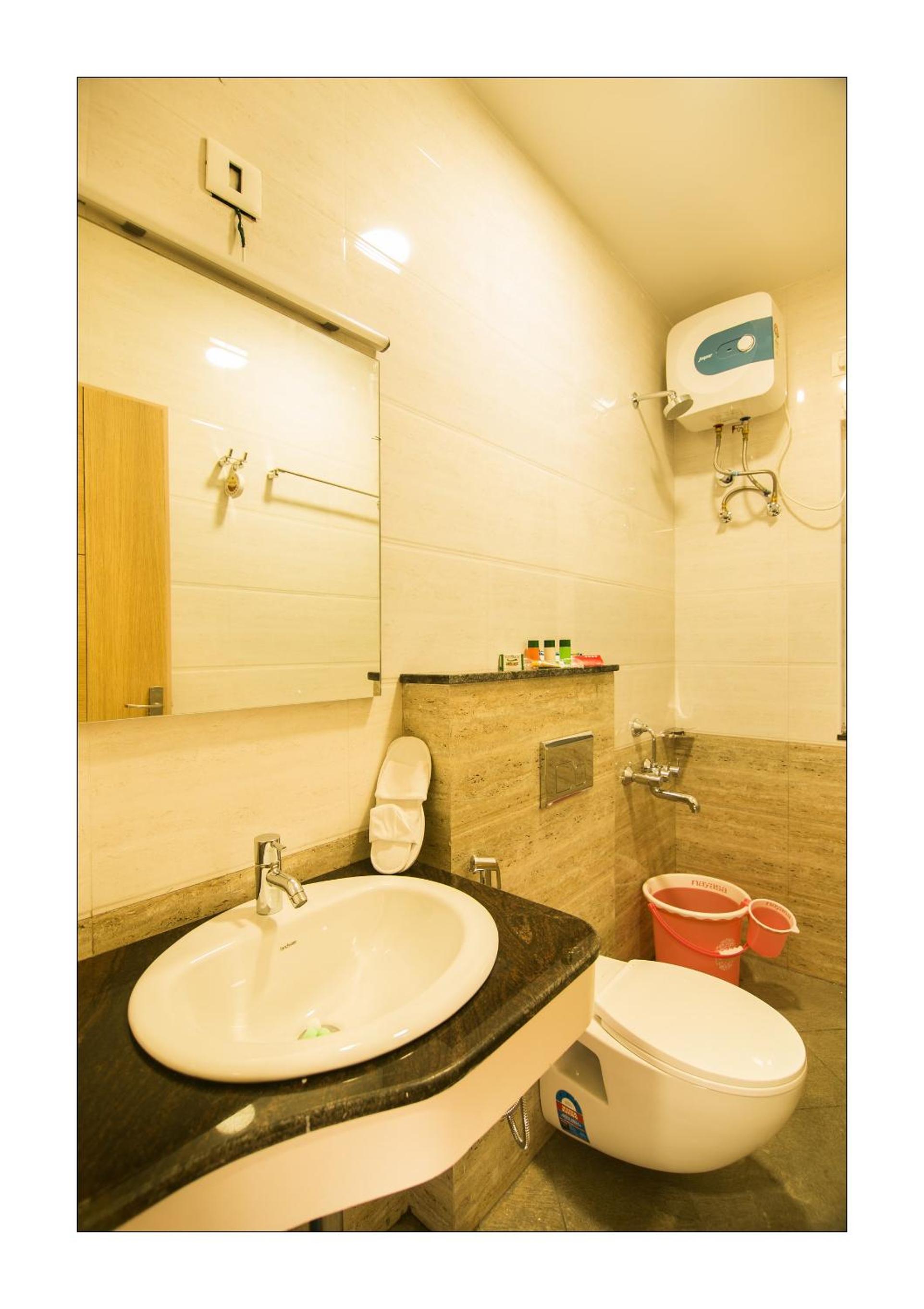 Deluxe Double Room - Photo 5