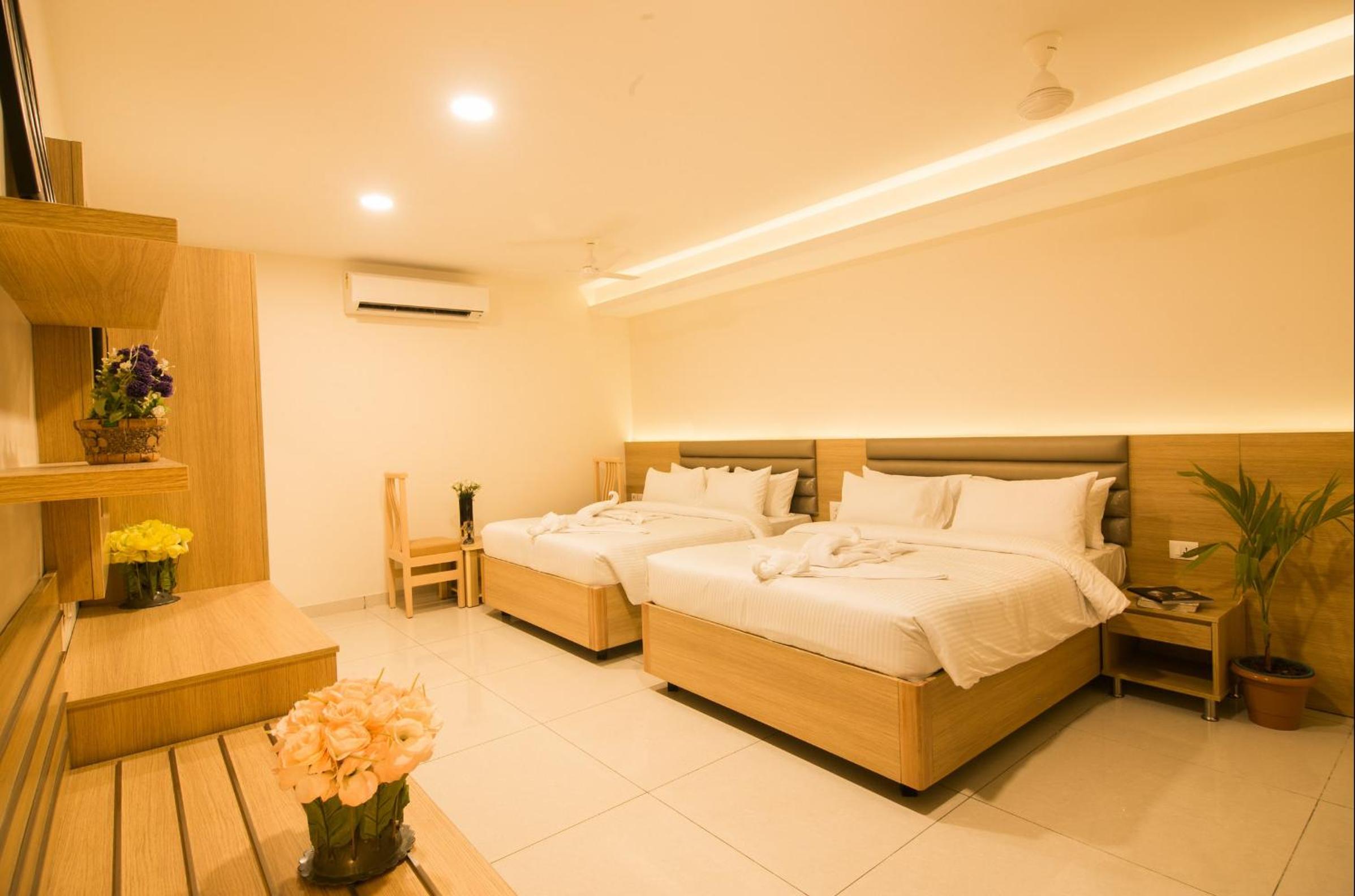 Queen Suite - Photo 6