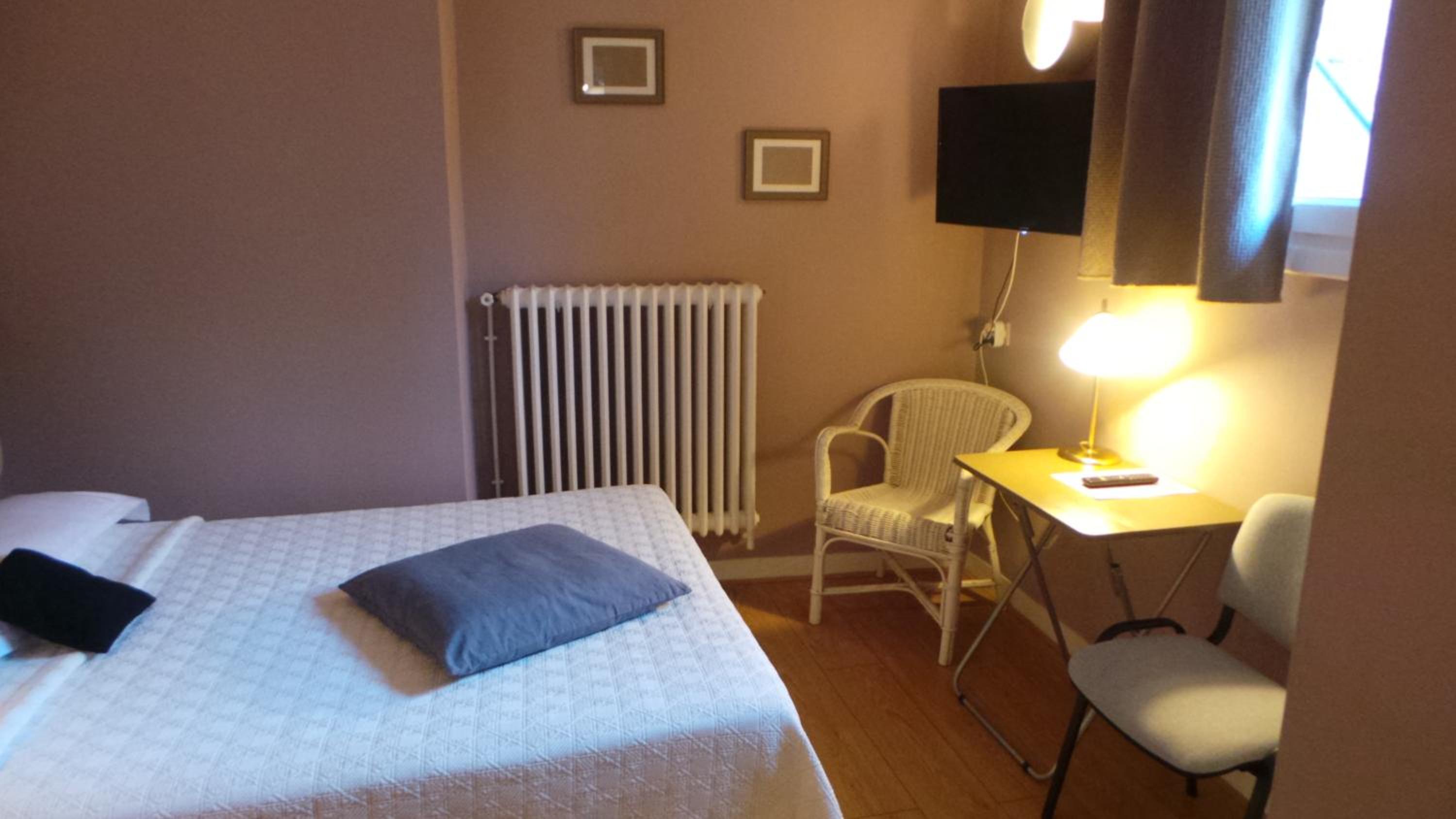 Chambre Simple Dernier Etage sans Ascenseur photo 3