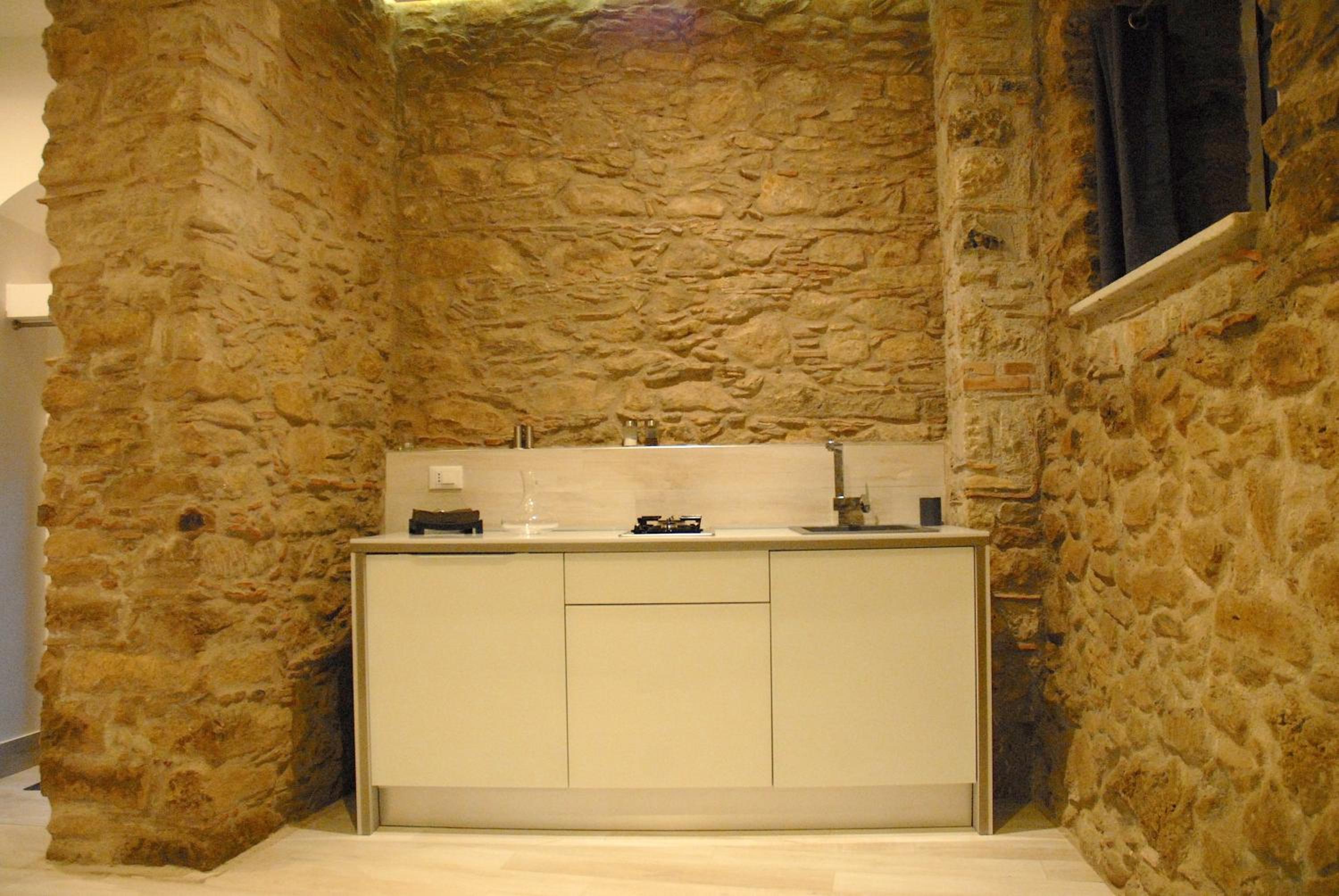 One-Bedroom House - Photo 8