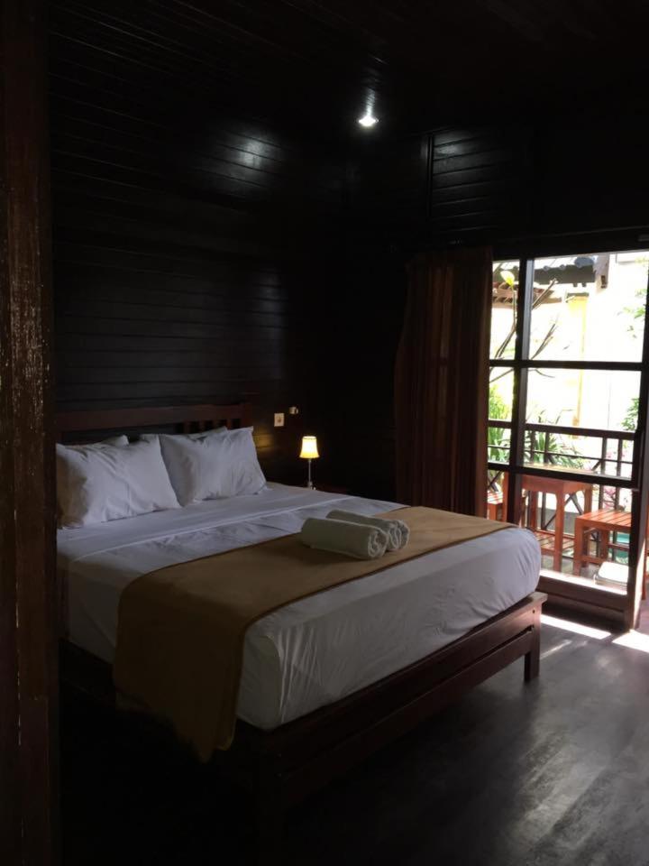 Adjoining Double Room - Photo 5