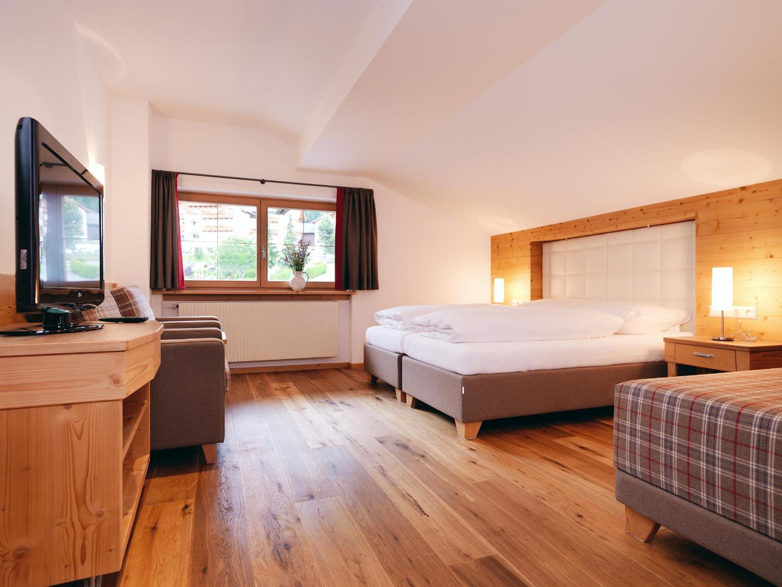 Small Double Room - Photo 1