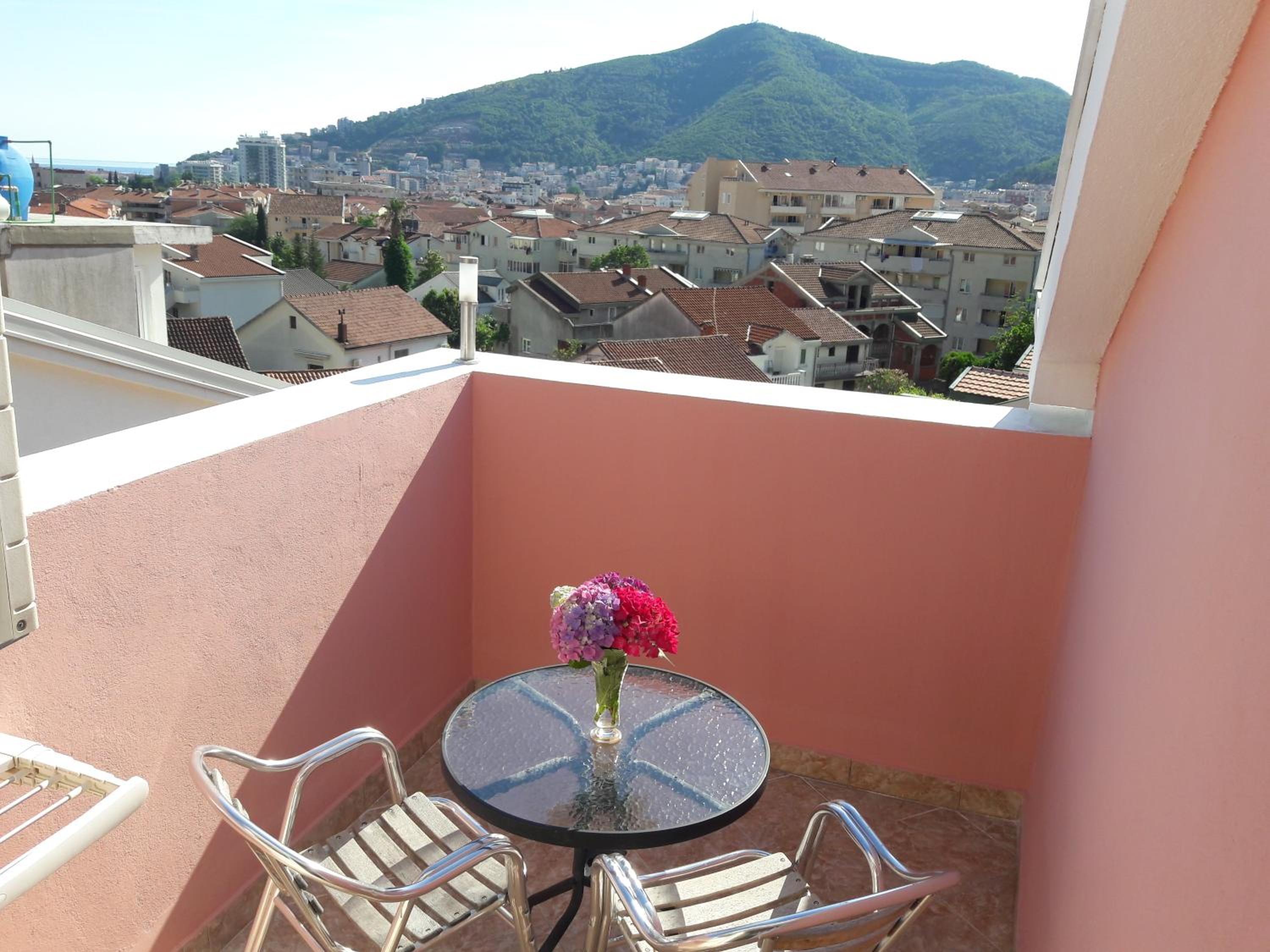 Double Suite with Balcony and Sea View - Photo 10