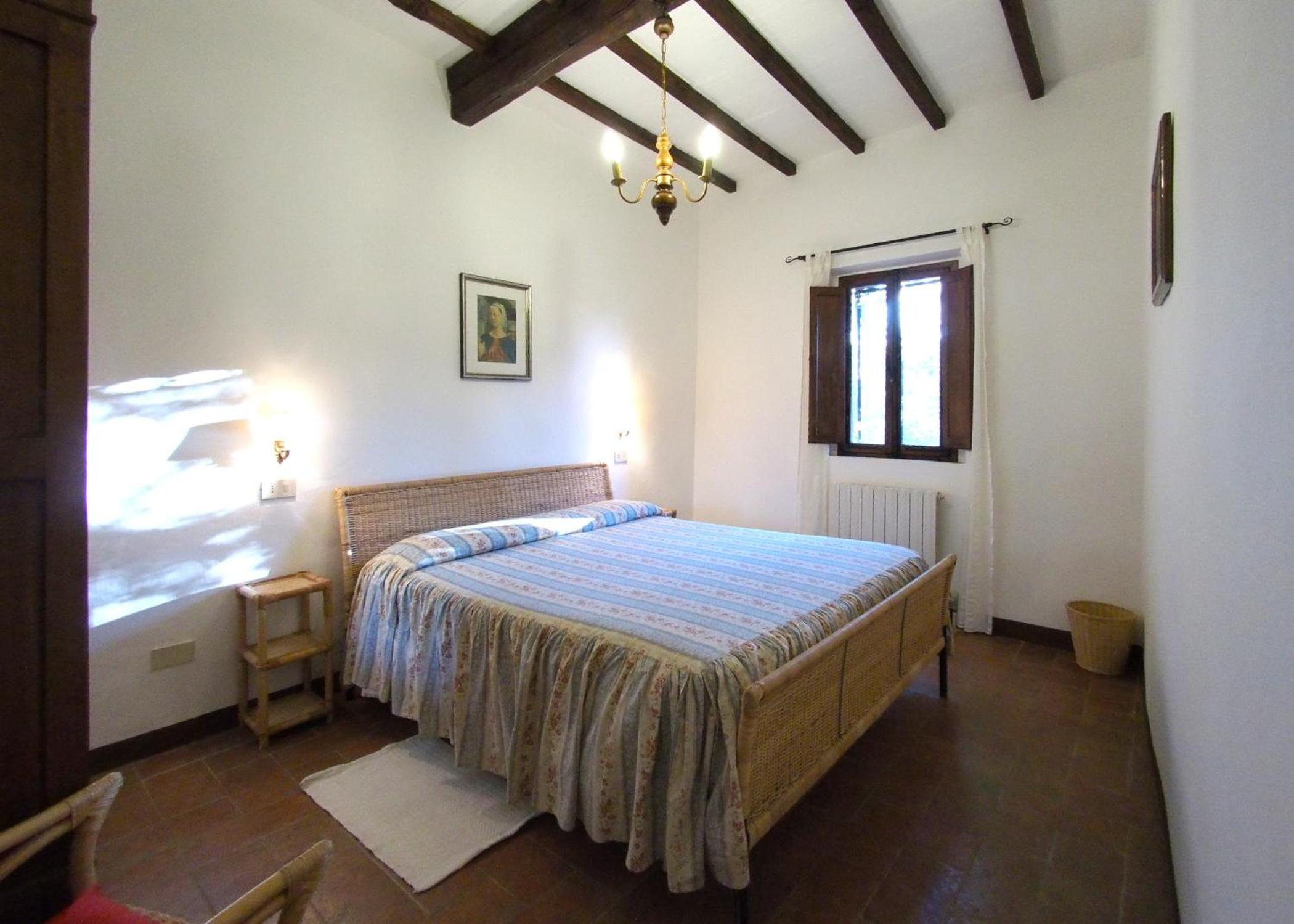 Three-Bedroom Apartment with Patio photo 2