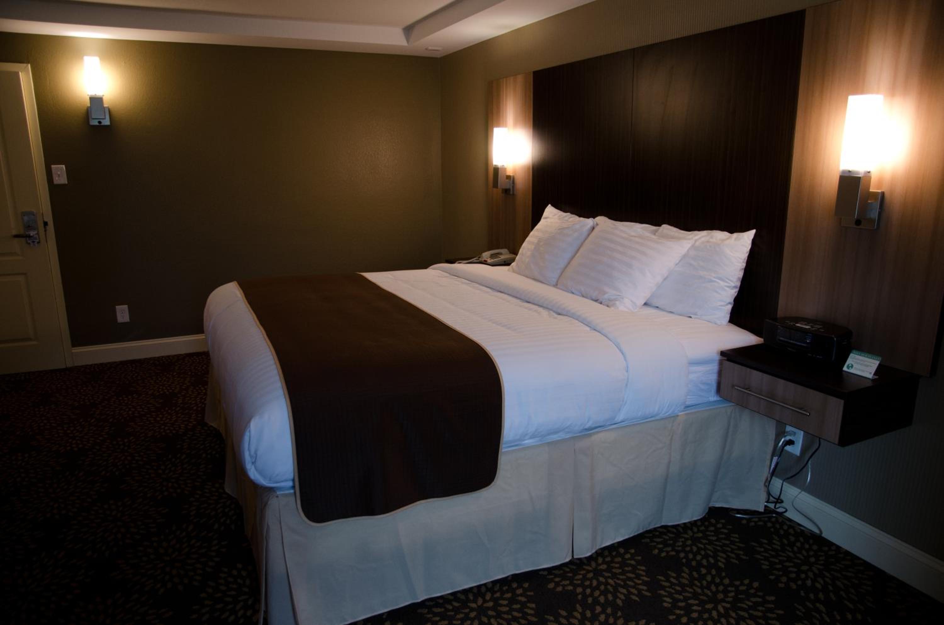 King Room with Spa Bath photo 1