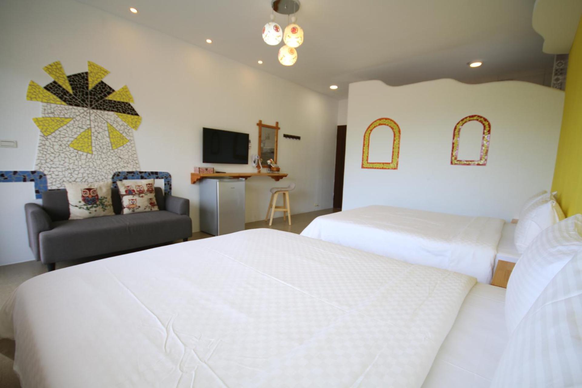 Quadruple Room with Balcony photo 2