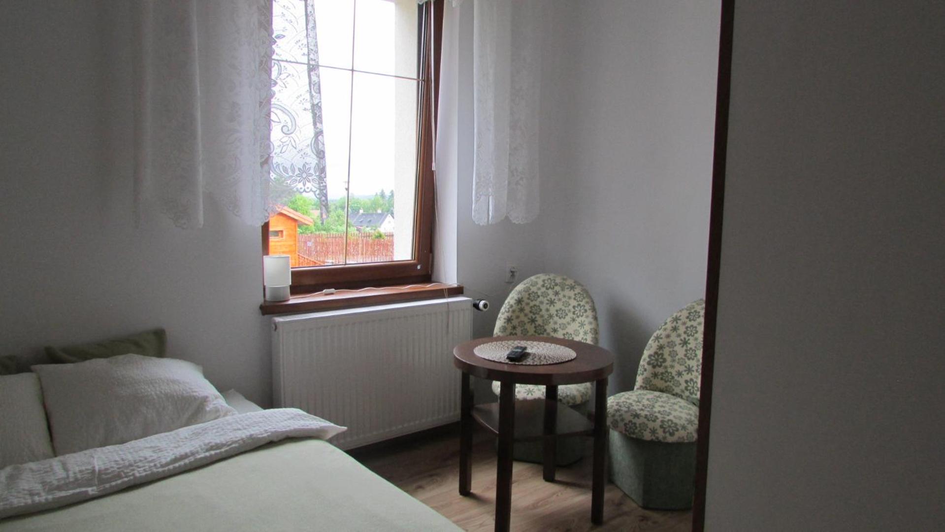 Double Room - Photo 8