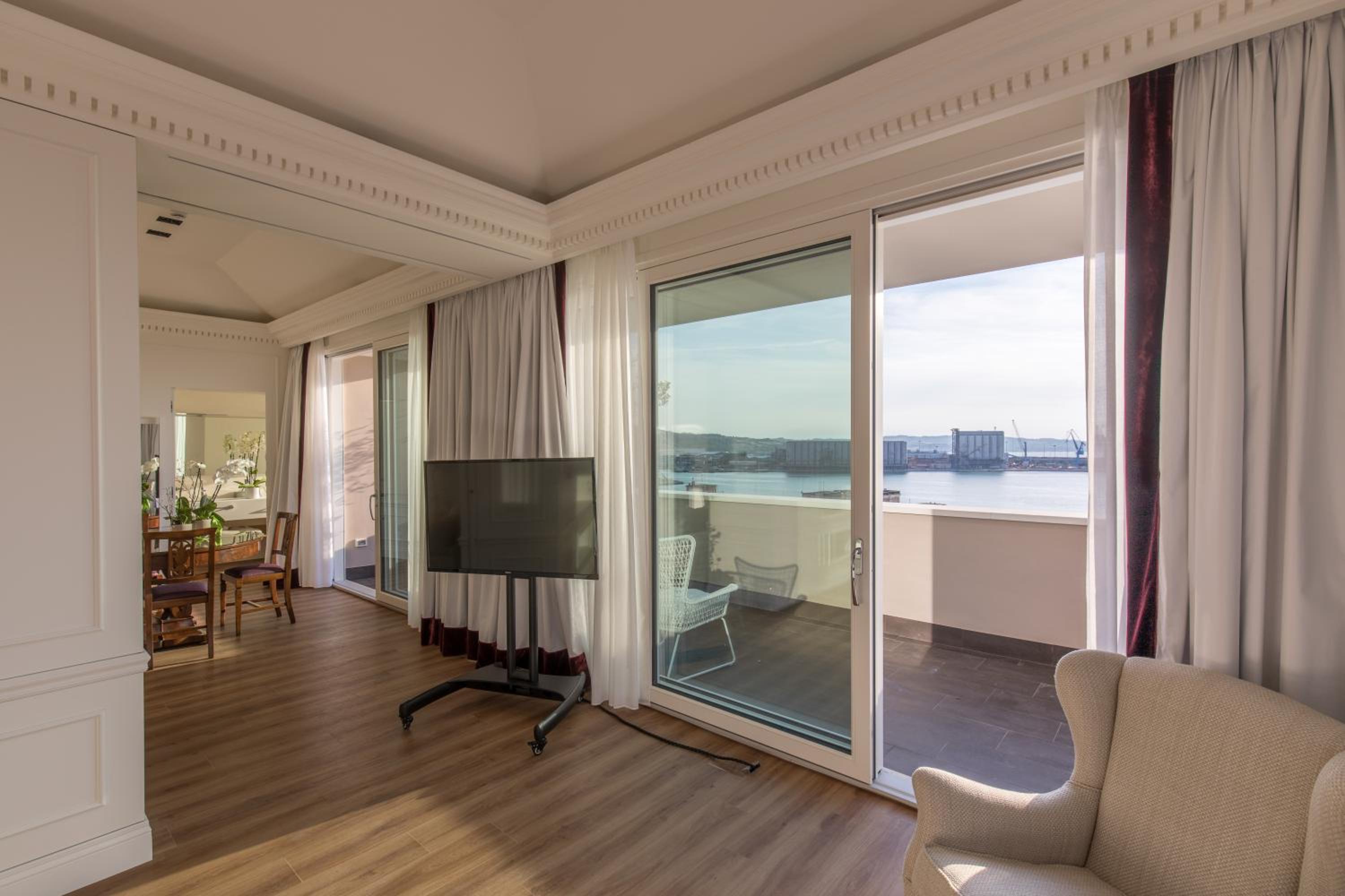 Suite Miramare with Sea View