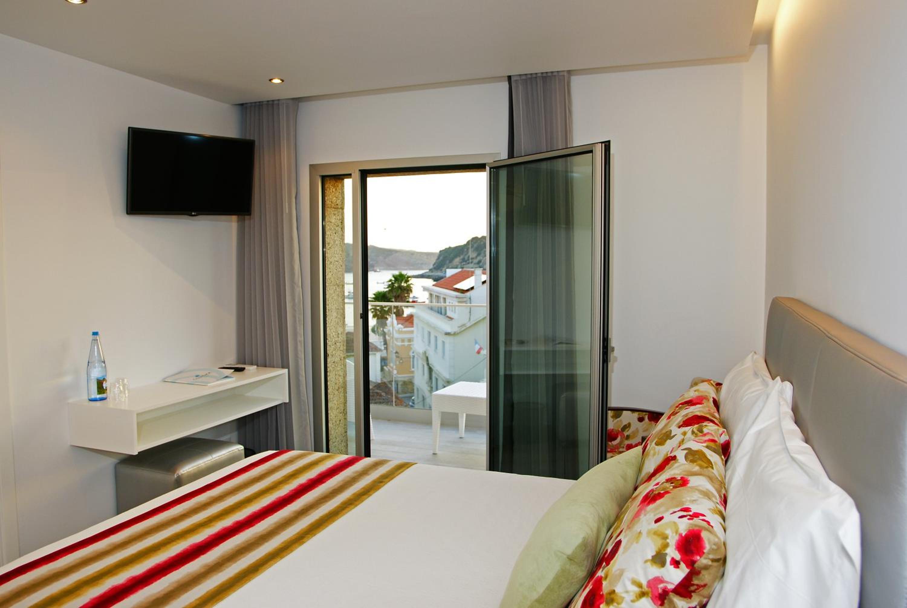 Double Room with Balcony and Sea View photo 2