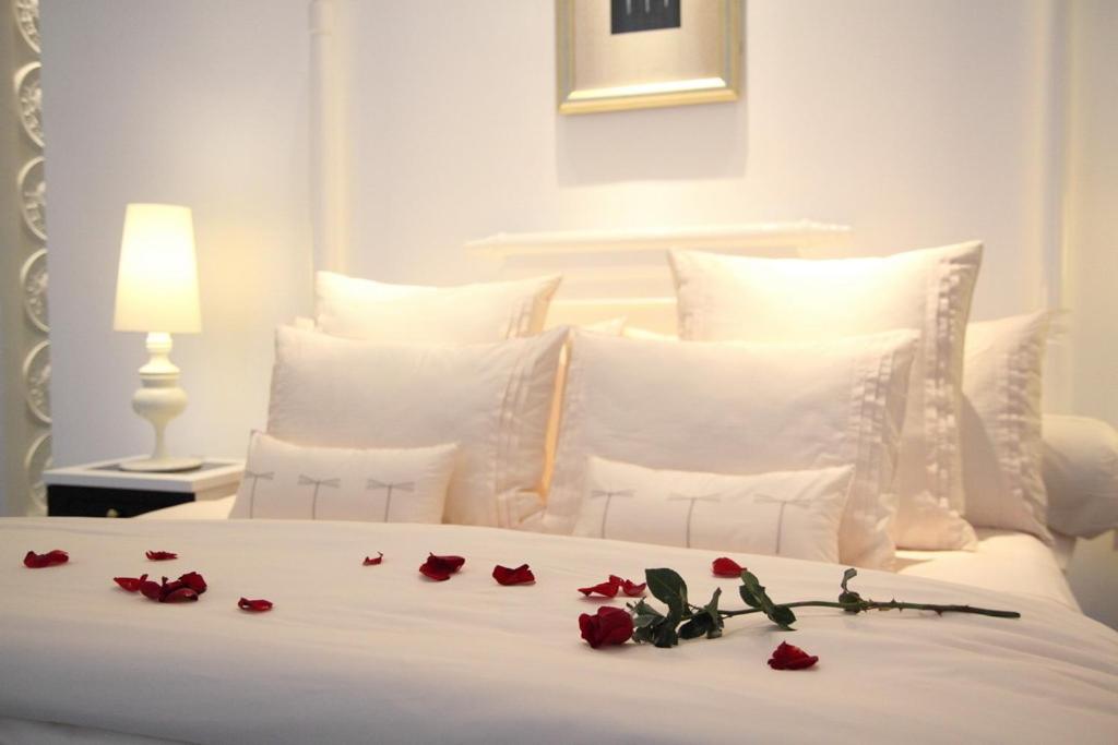 Deluxe Double or Twin Room Only photo 3