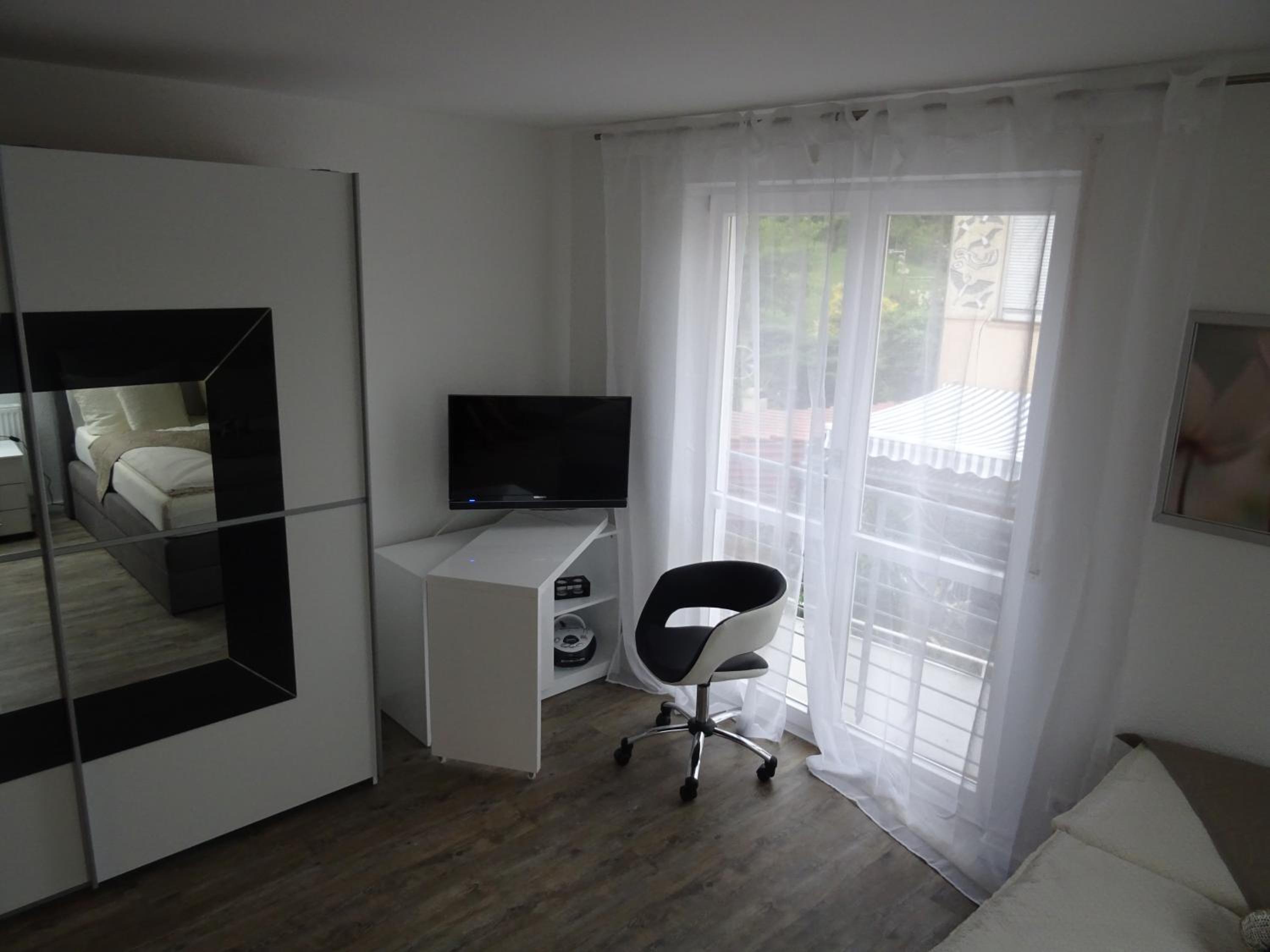 Apartment 4 photo 1