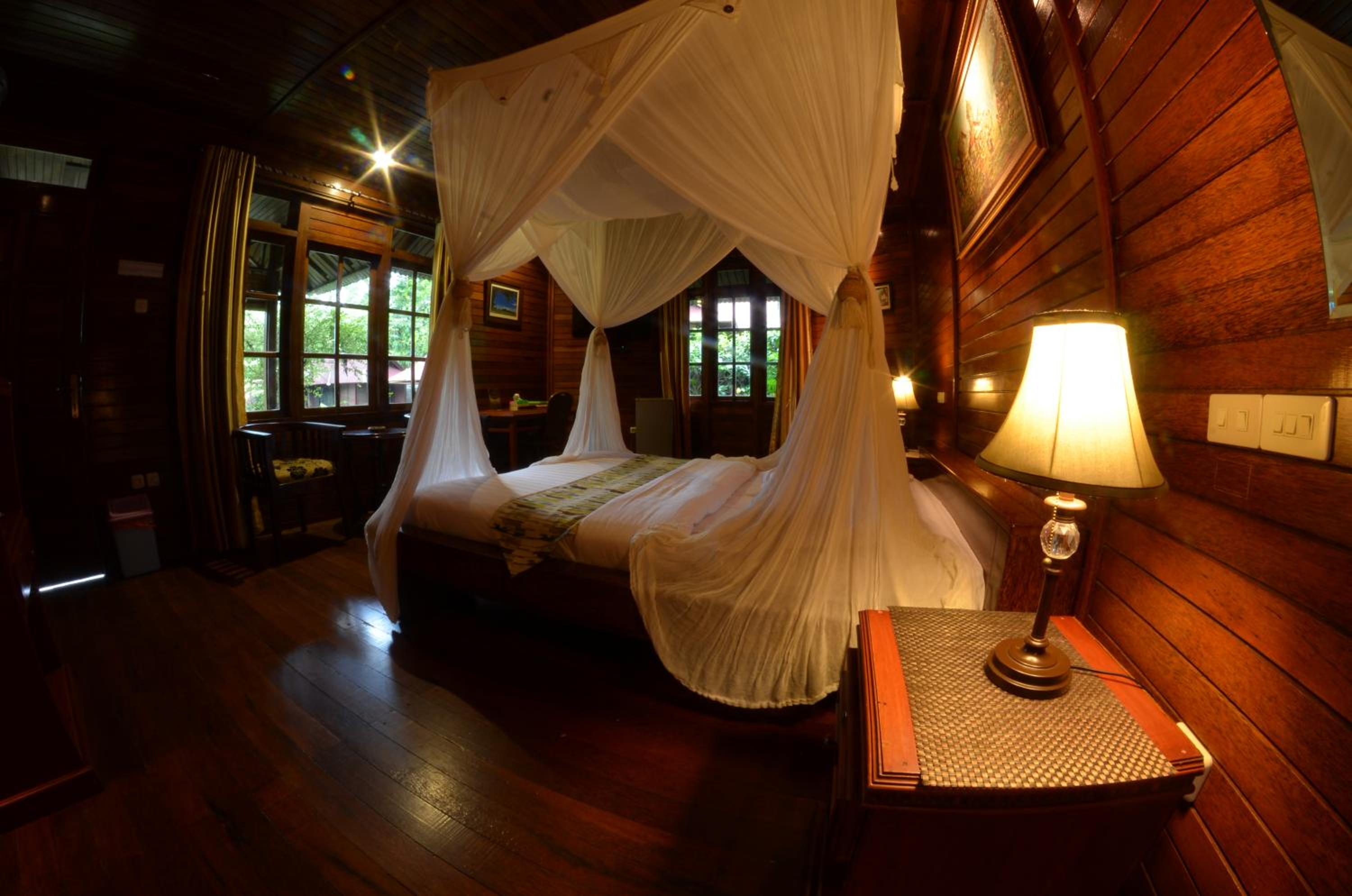 Suite - Photo 8
