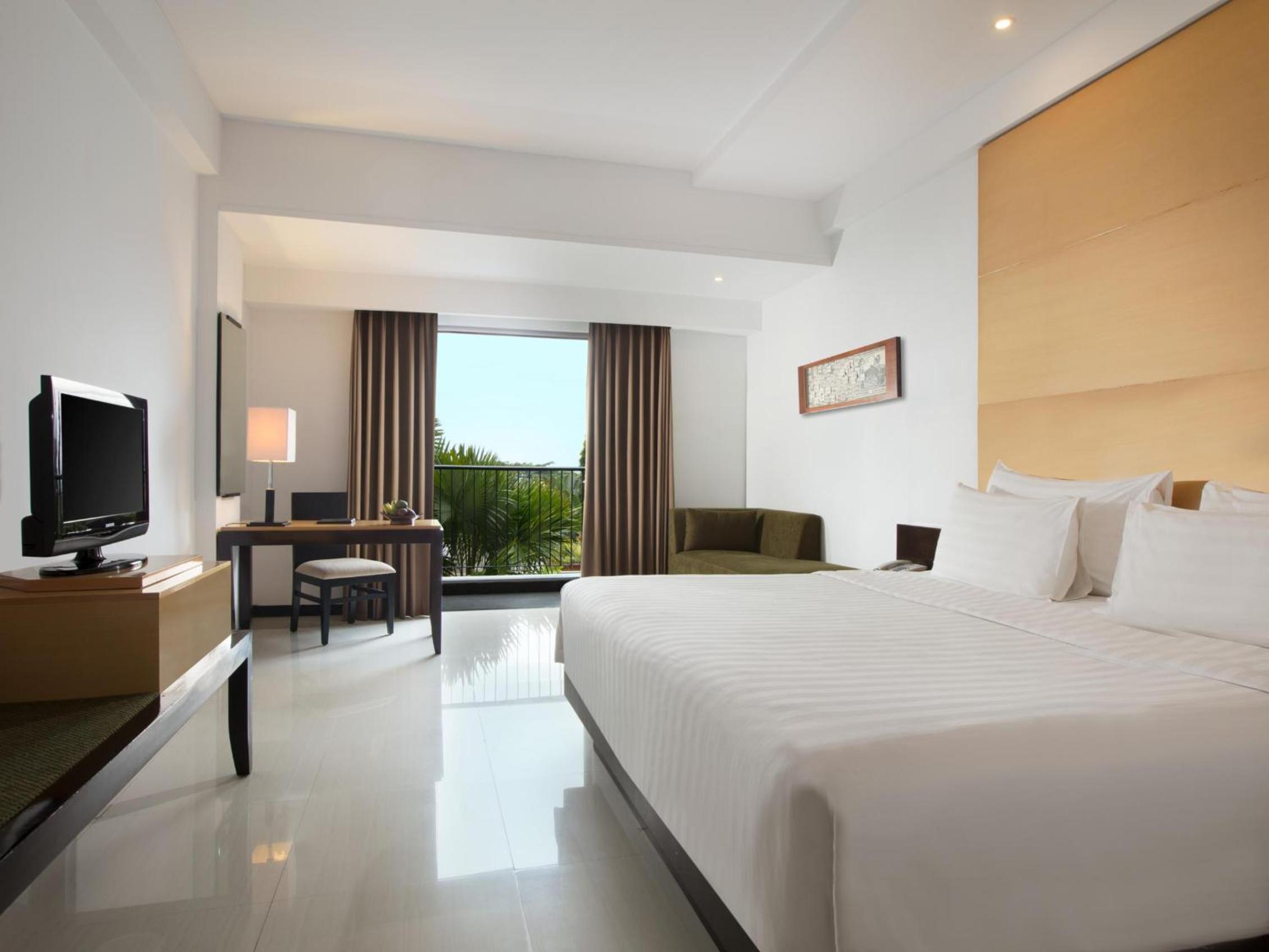 Premier King Room