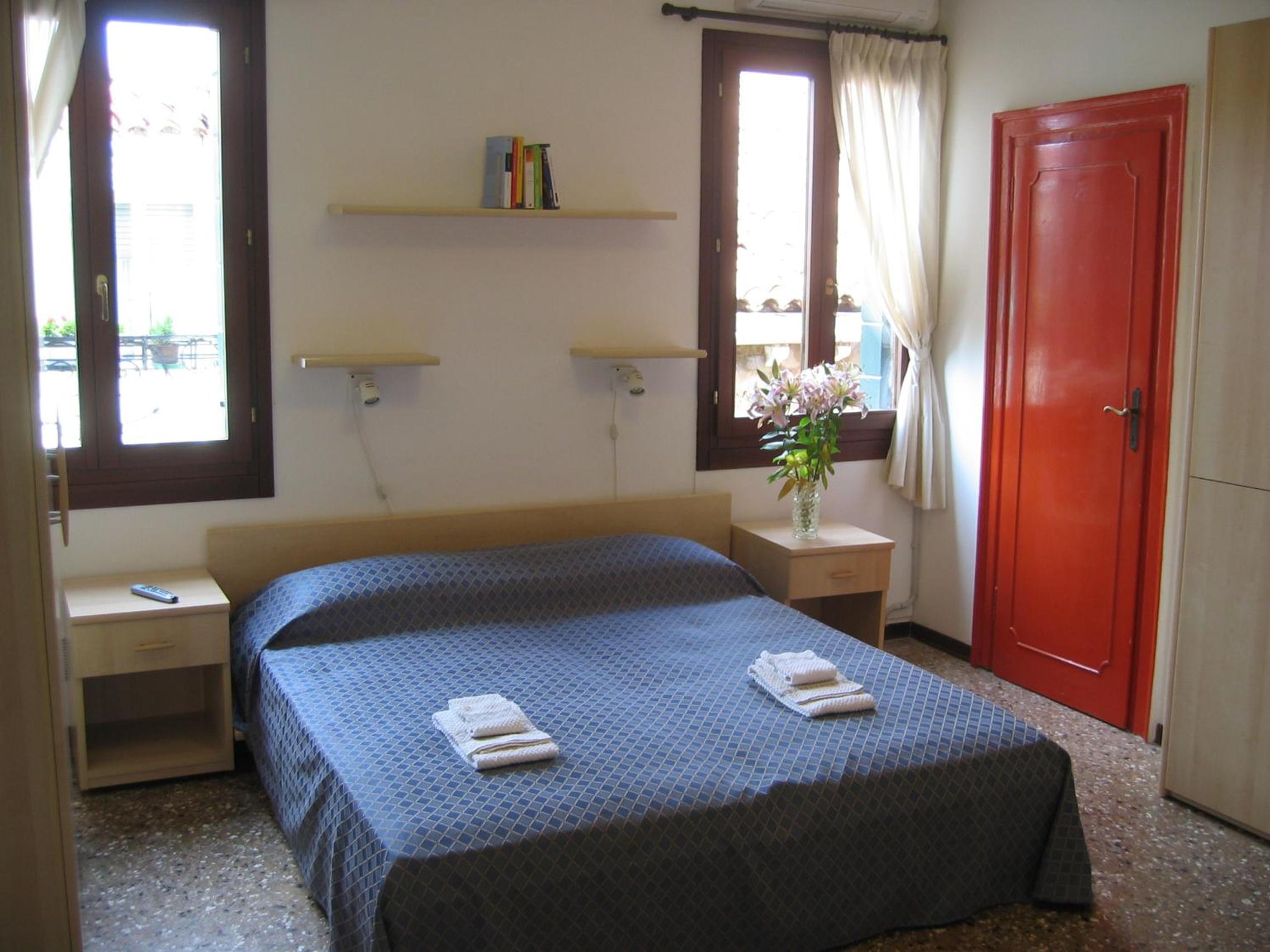 Double or Twin Room photo 1