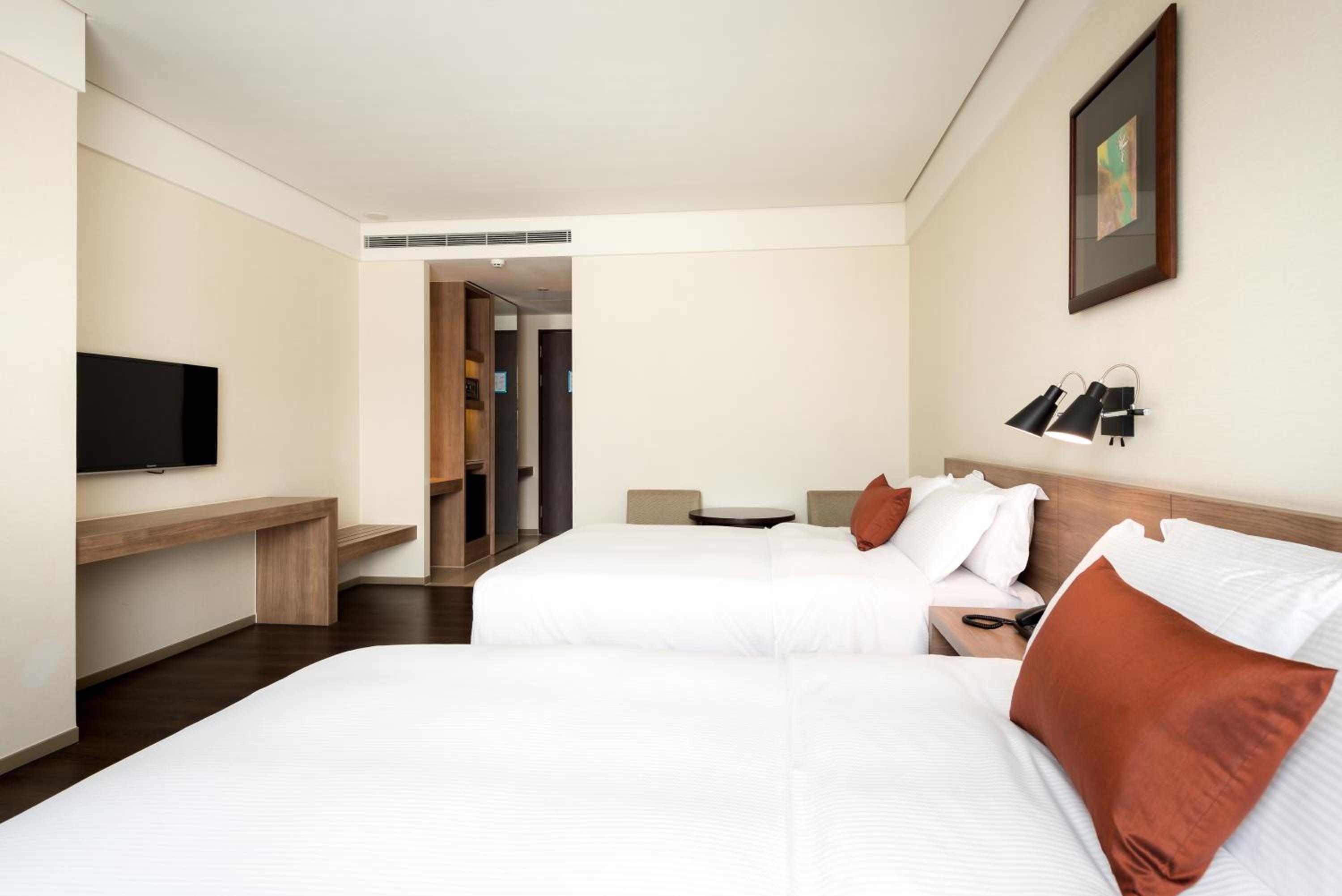 Superior Quadruple Room photo 3