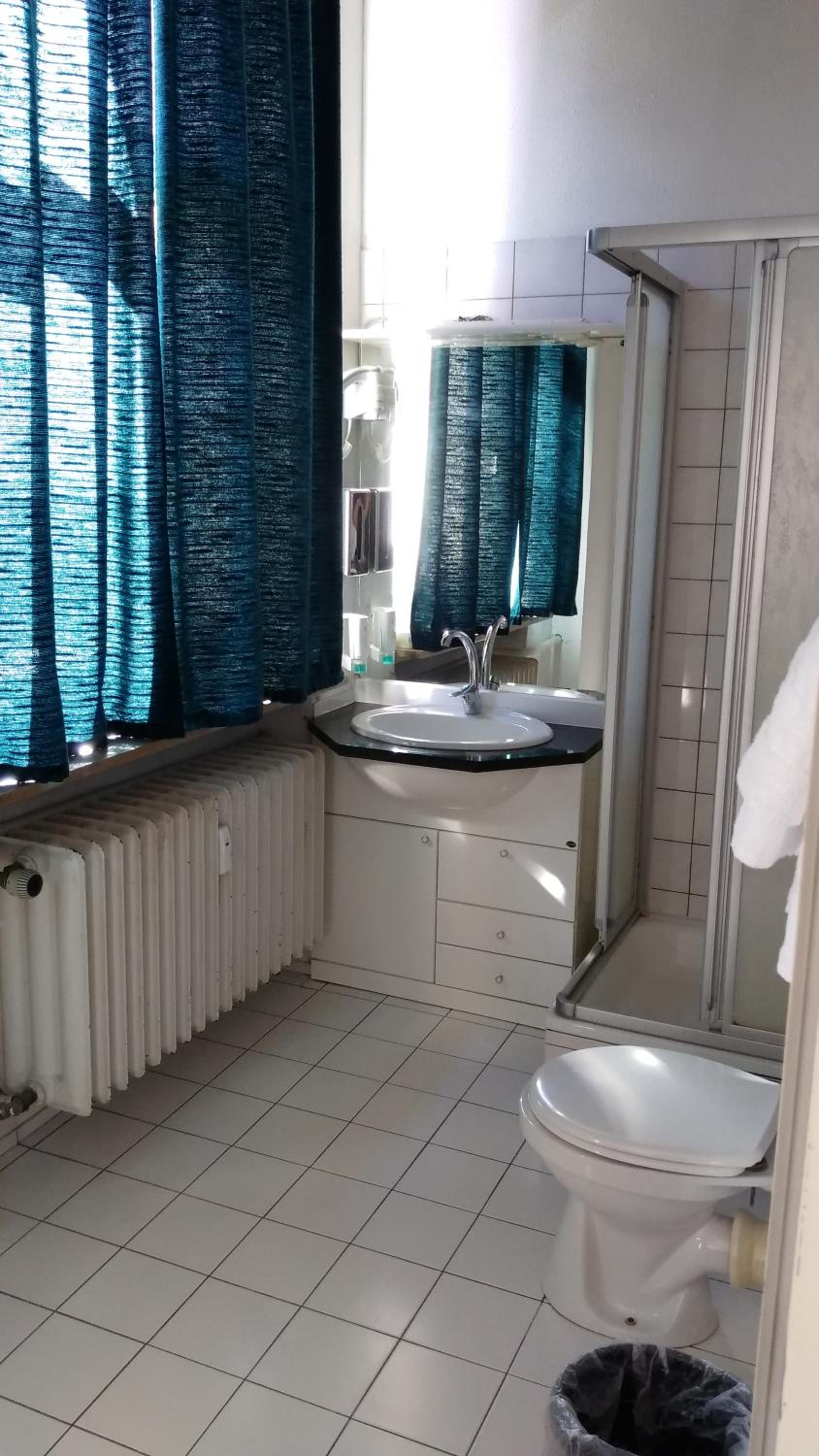 Triple Room with Bathroom photo 2