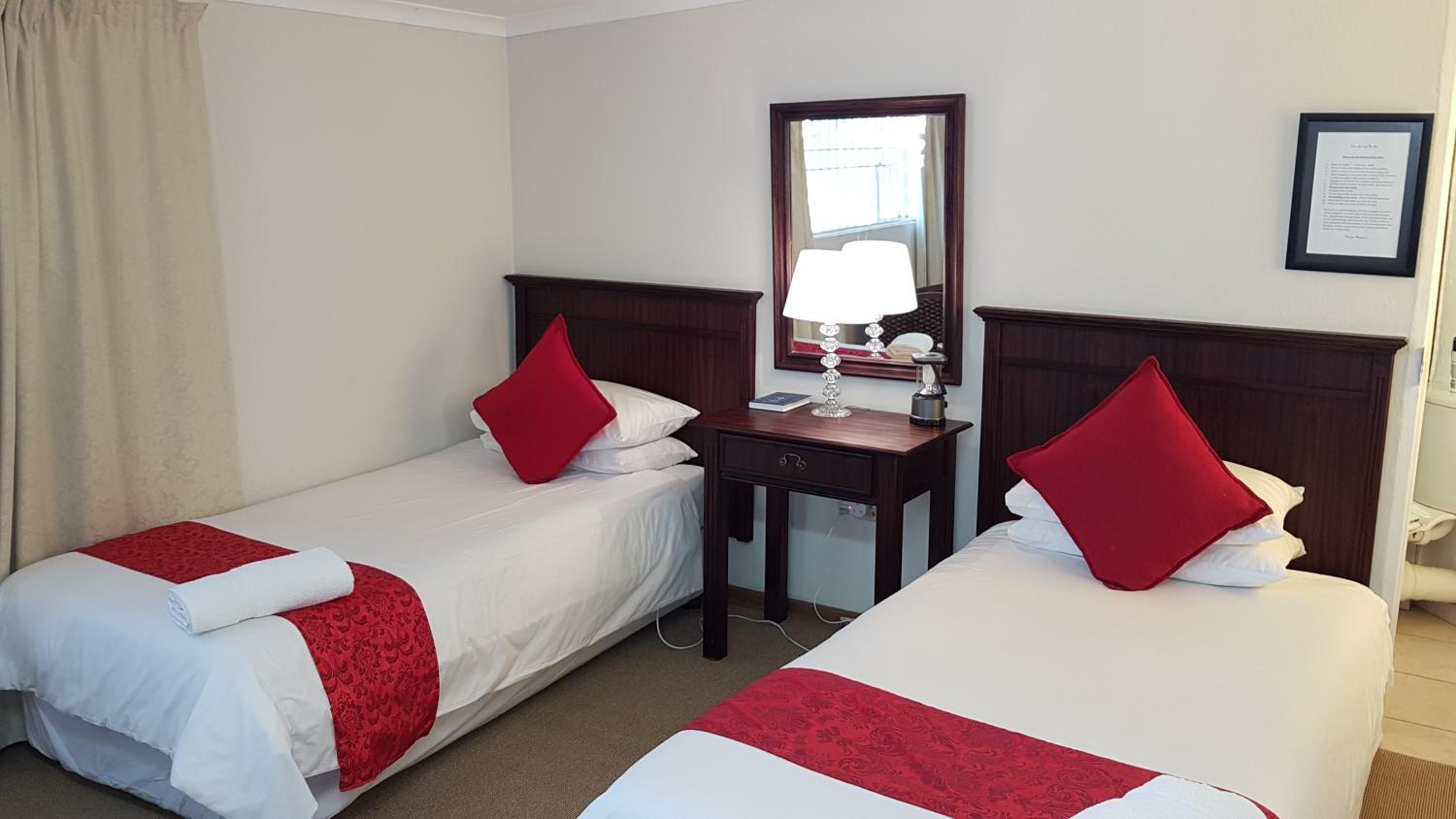 Deluxe Family Room - Photo 3