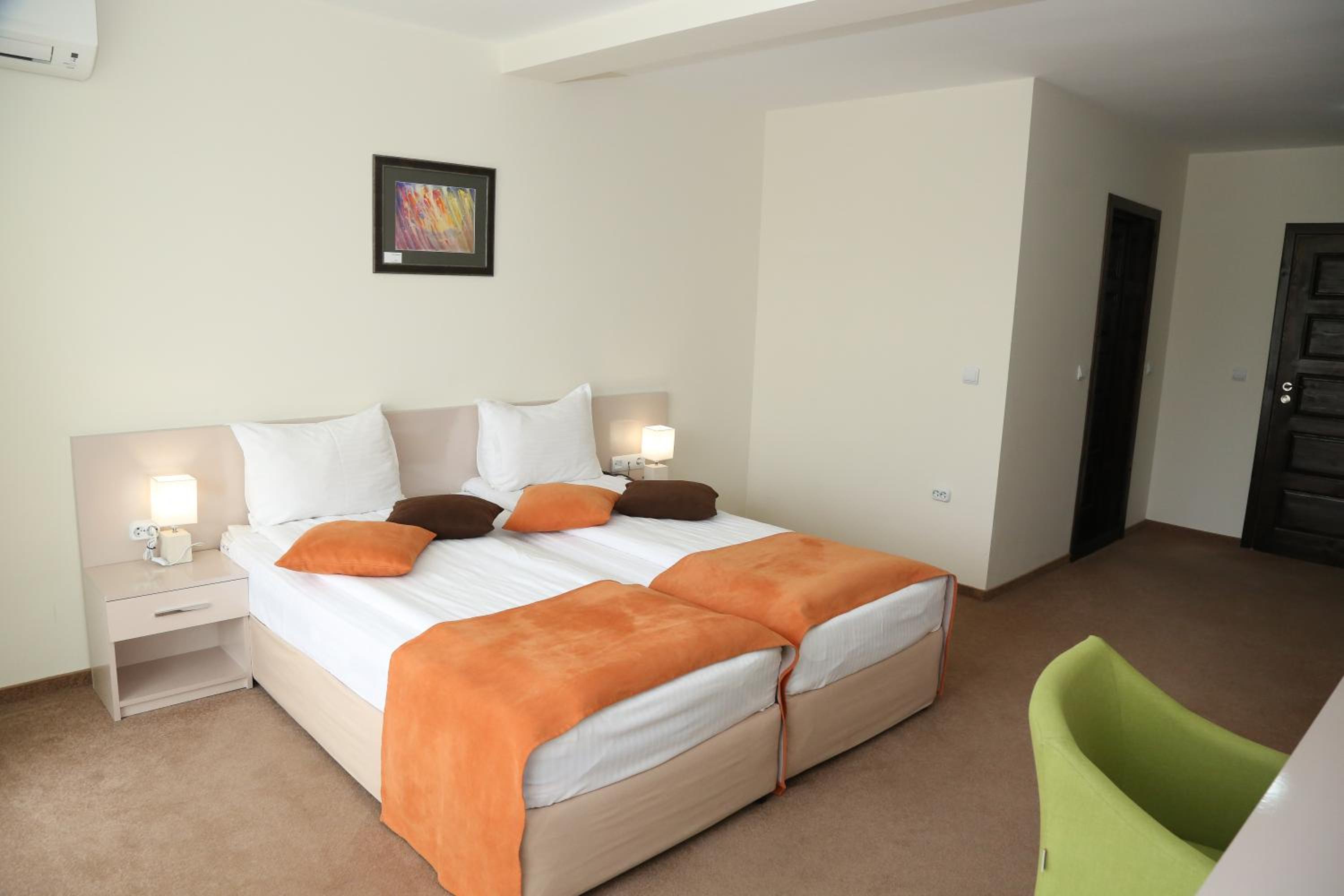 Double Room photo 2