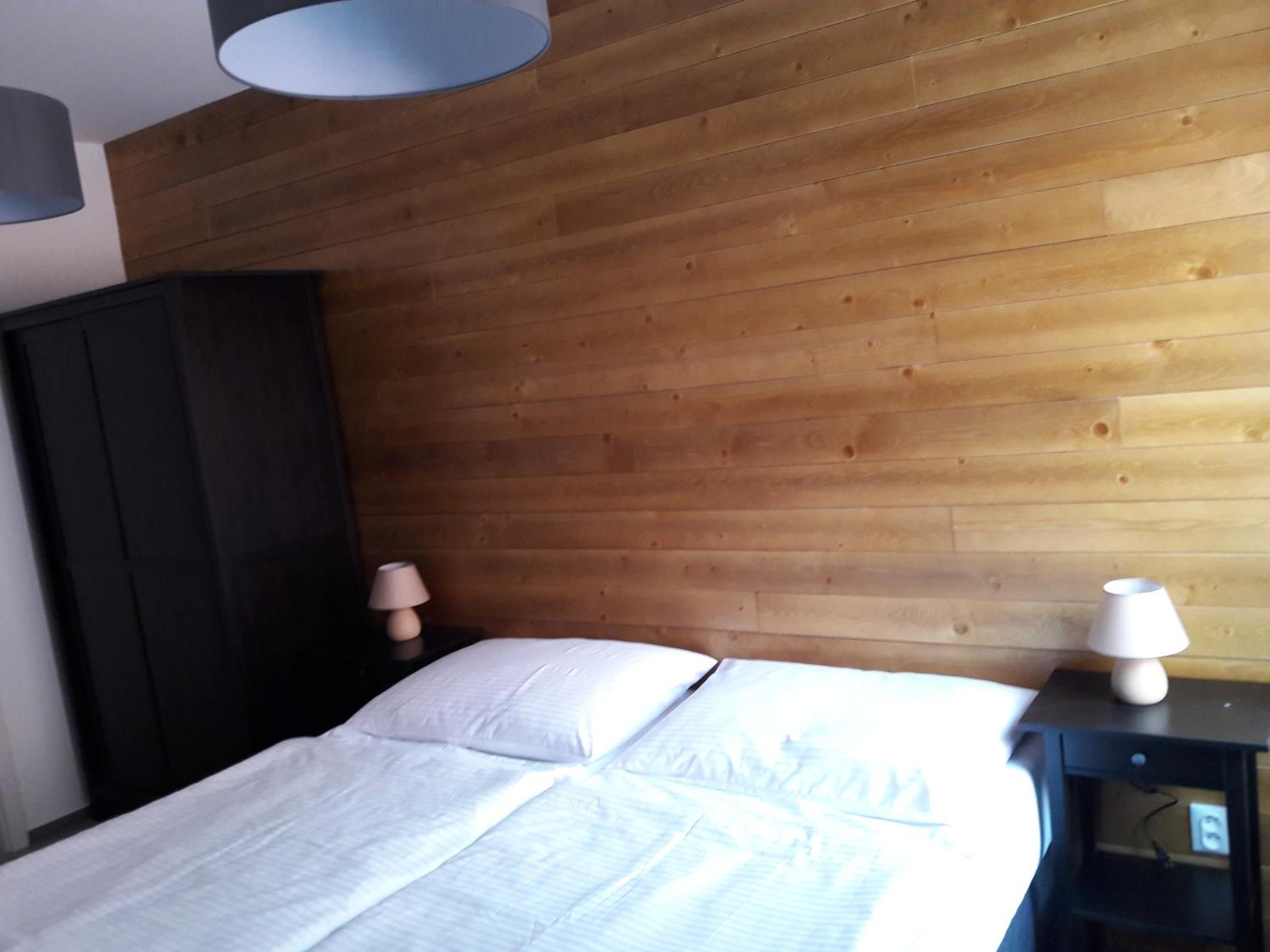 Small Double Room - Photo 5