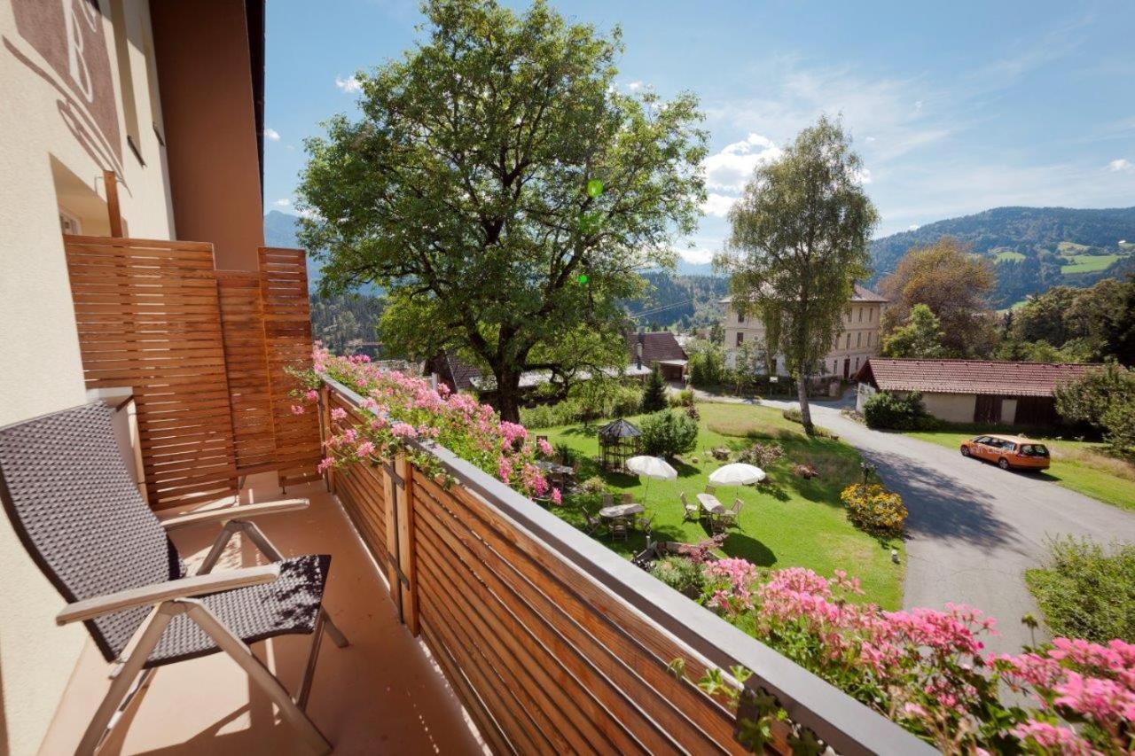 Double Room with Balcony - Photo 5