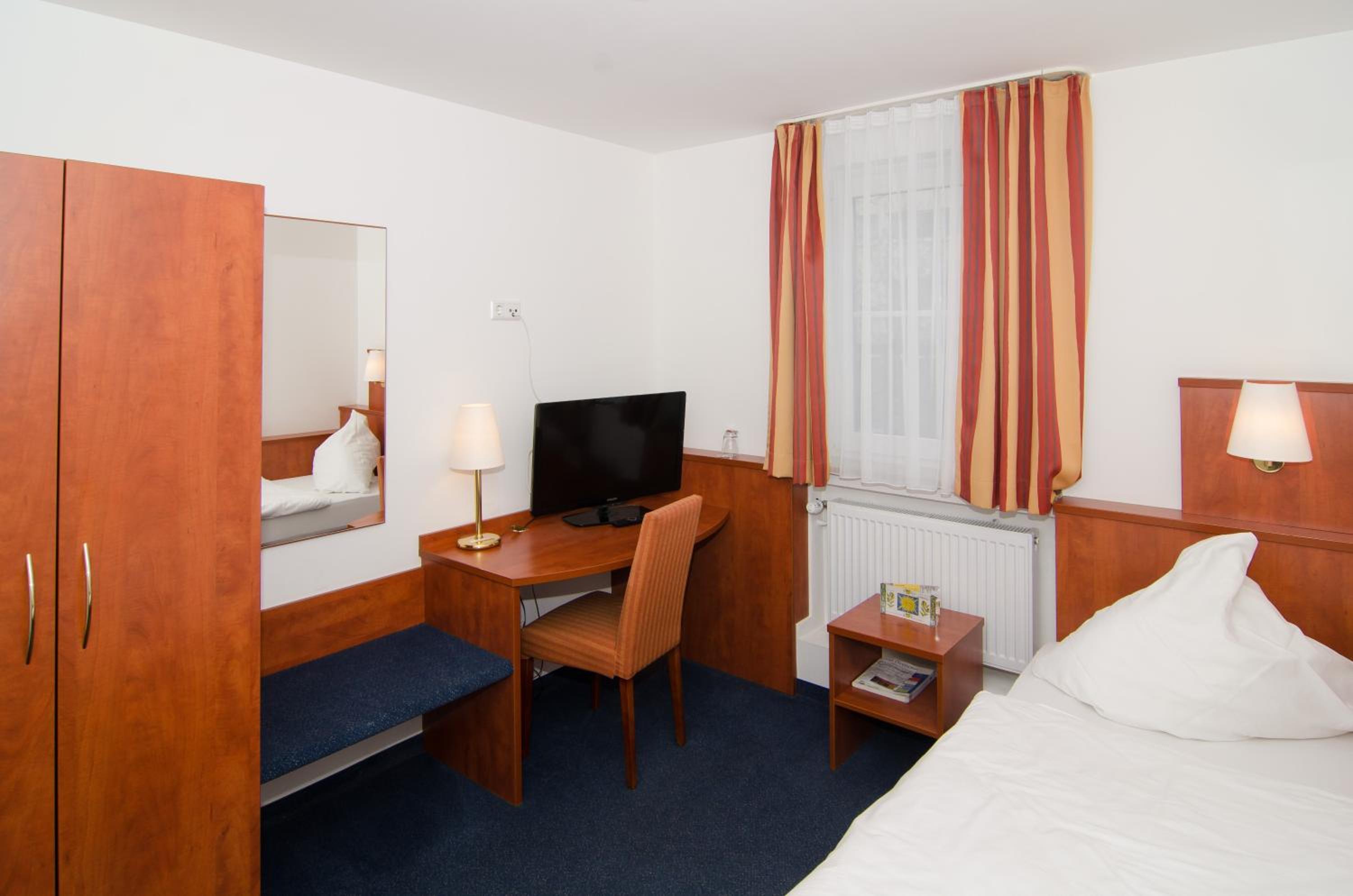 Single Room photo 1