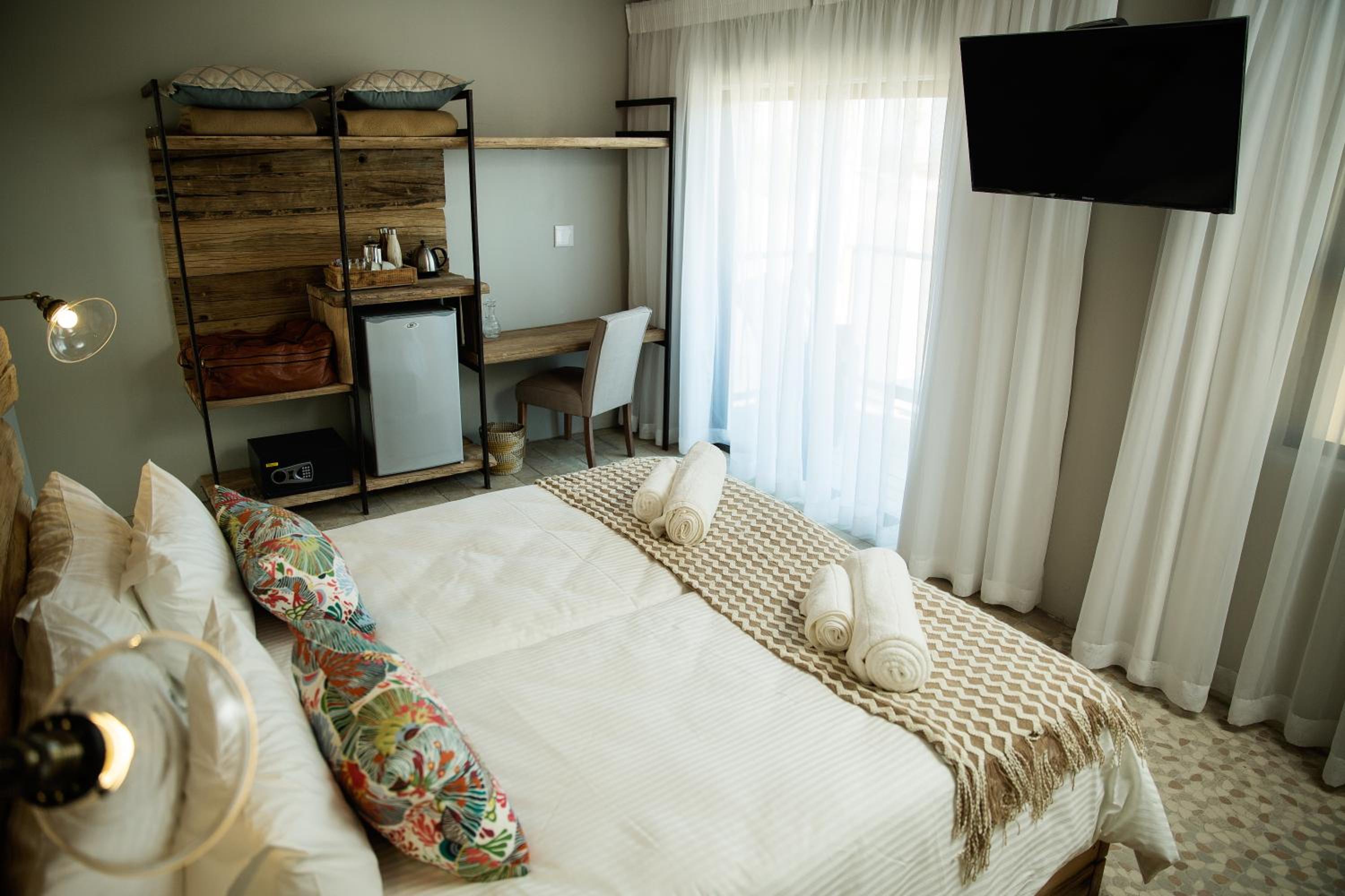 Double or Twin Room with Garden View photo 3